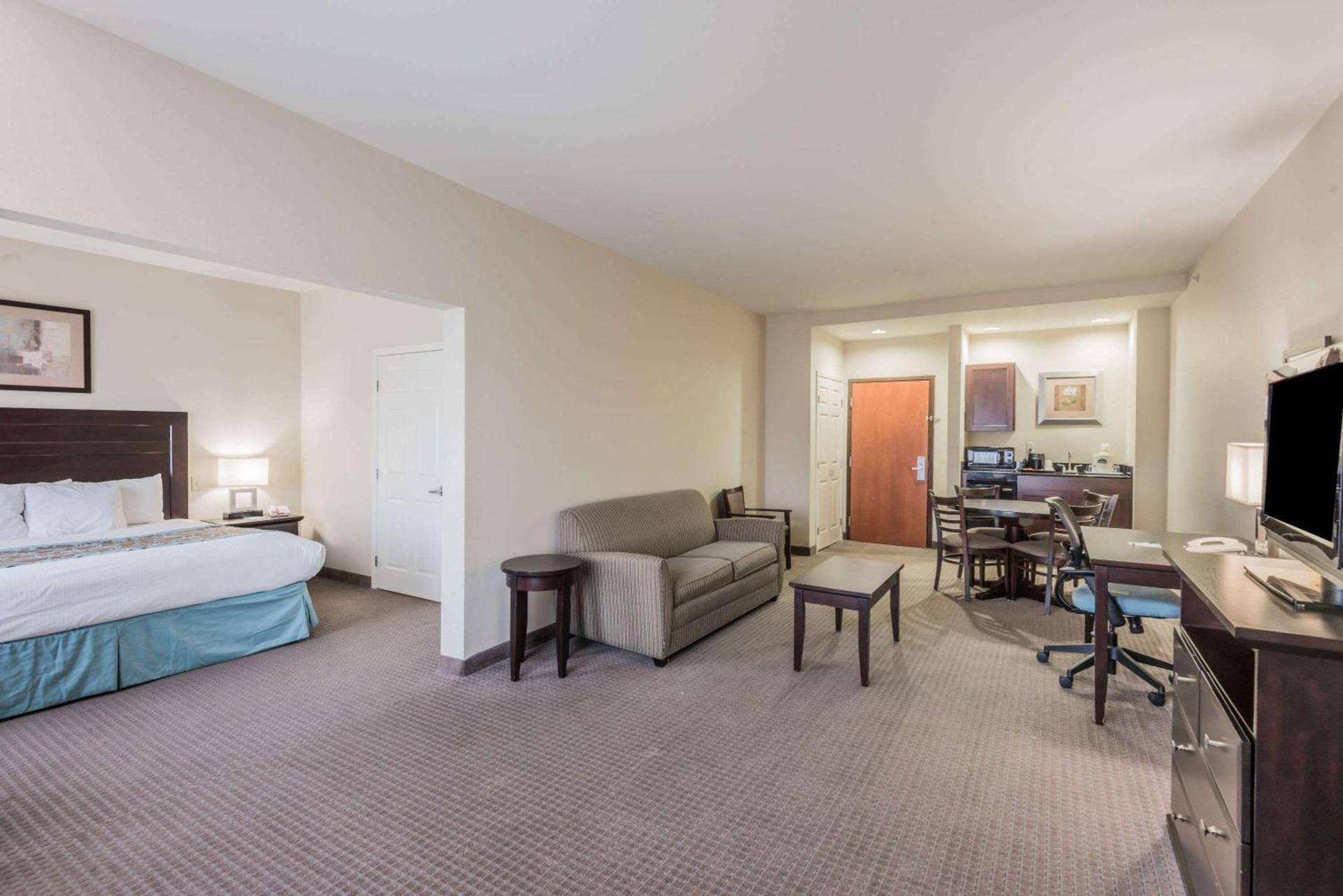 Wingate by Wyndham New Braunfels photo 12