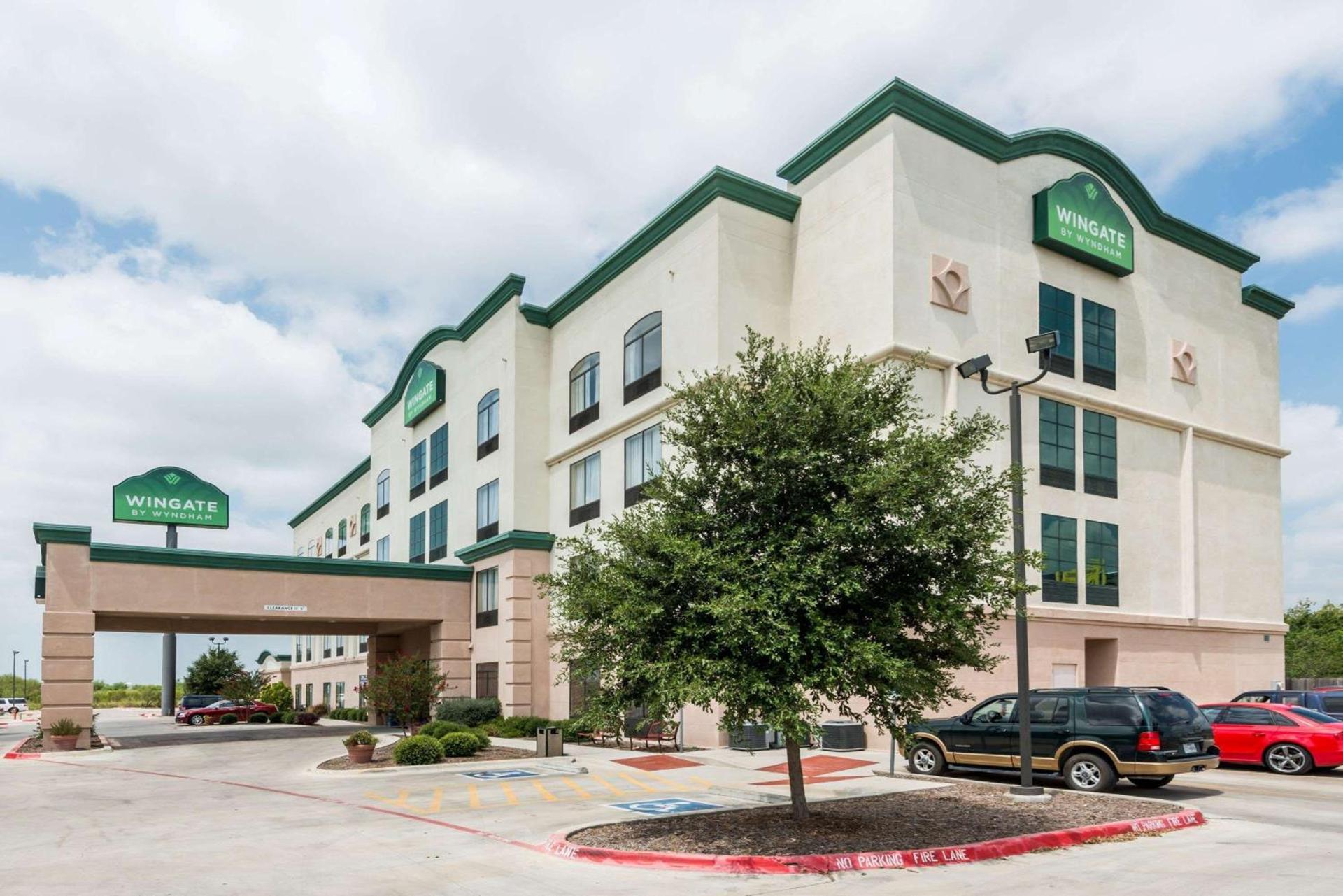 Wingate by Wyndham New Braunfels photo 3
