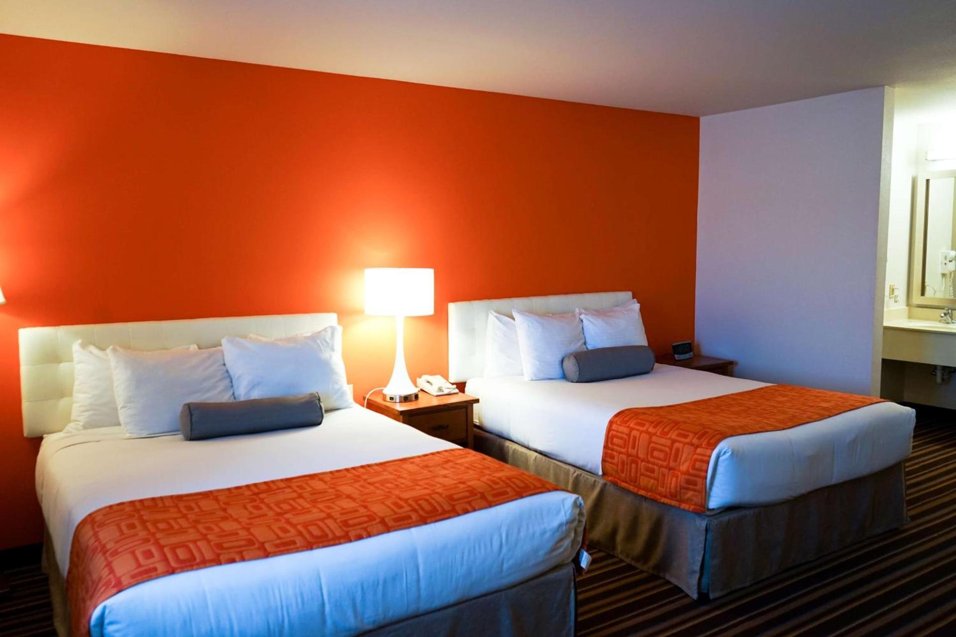 Howard Johnson by Wyndham Salinas photo 16