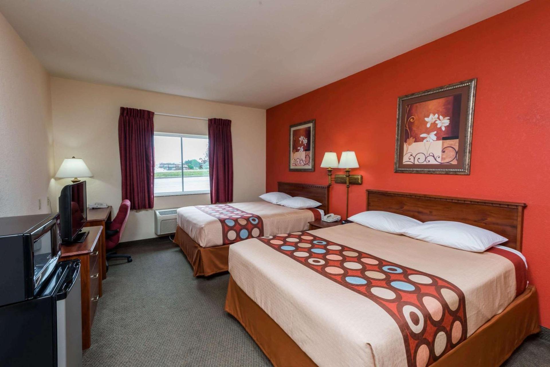 Super 8 by Wyndham St Robert Ft Leonard Wood Area photo 6