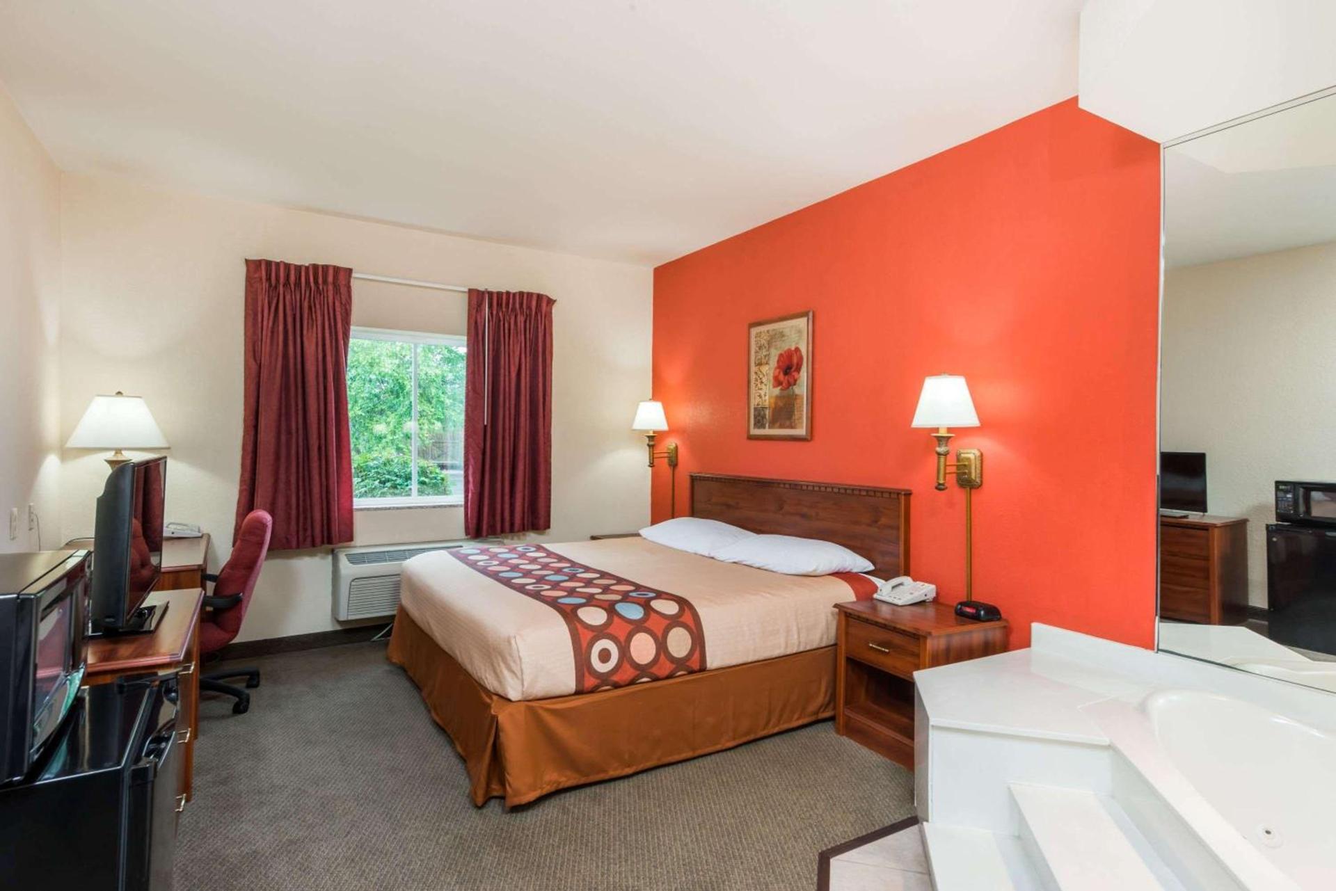 Super 8 by Wyndham St Robert Ft Leonard Wood Area photo 9
