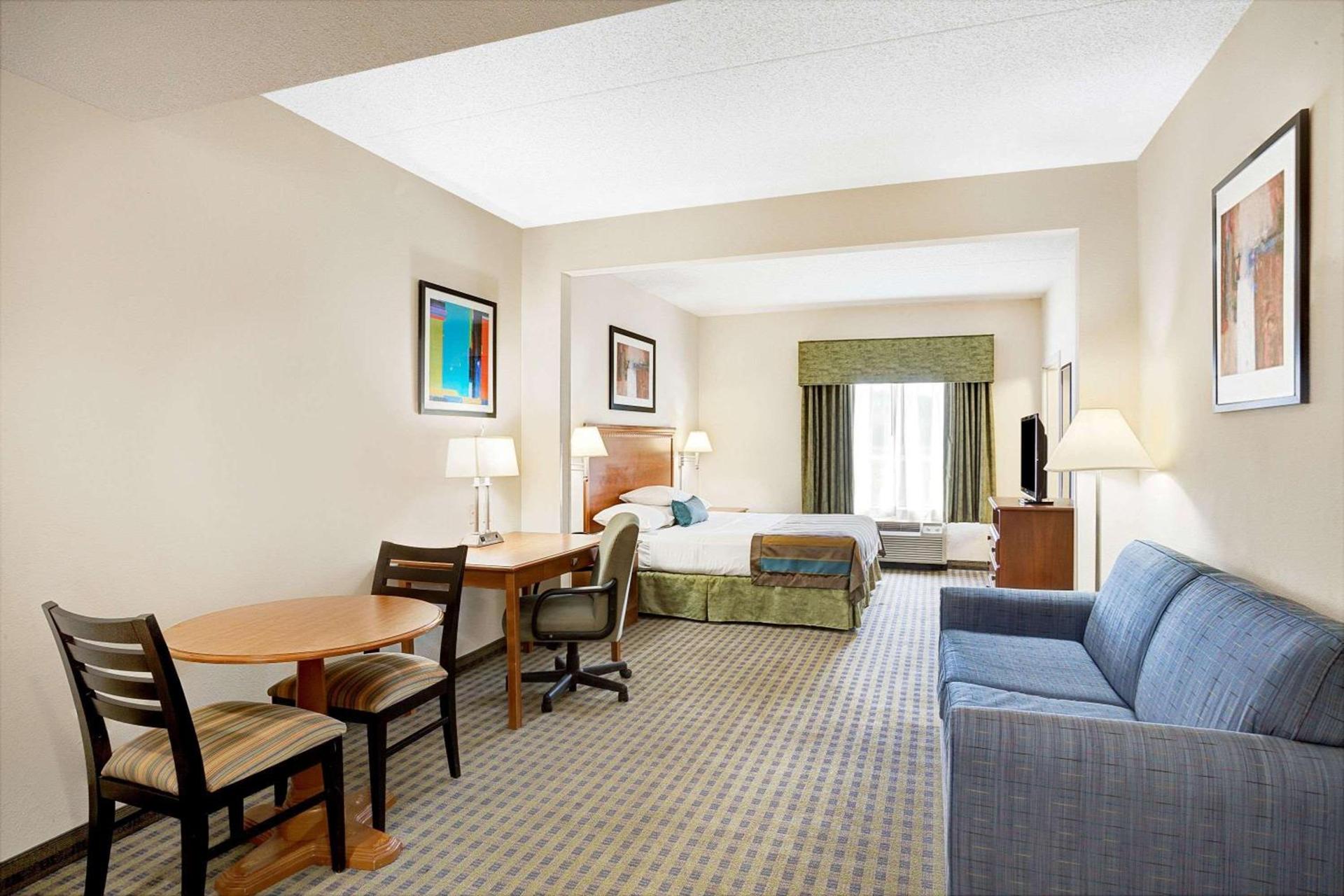 Wingate by Wyndham Atlanta Fairburn photo 17