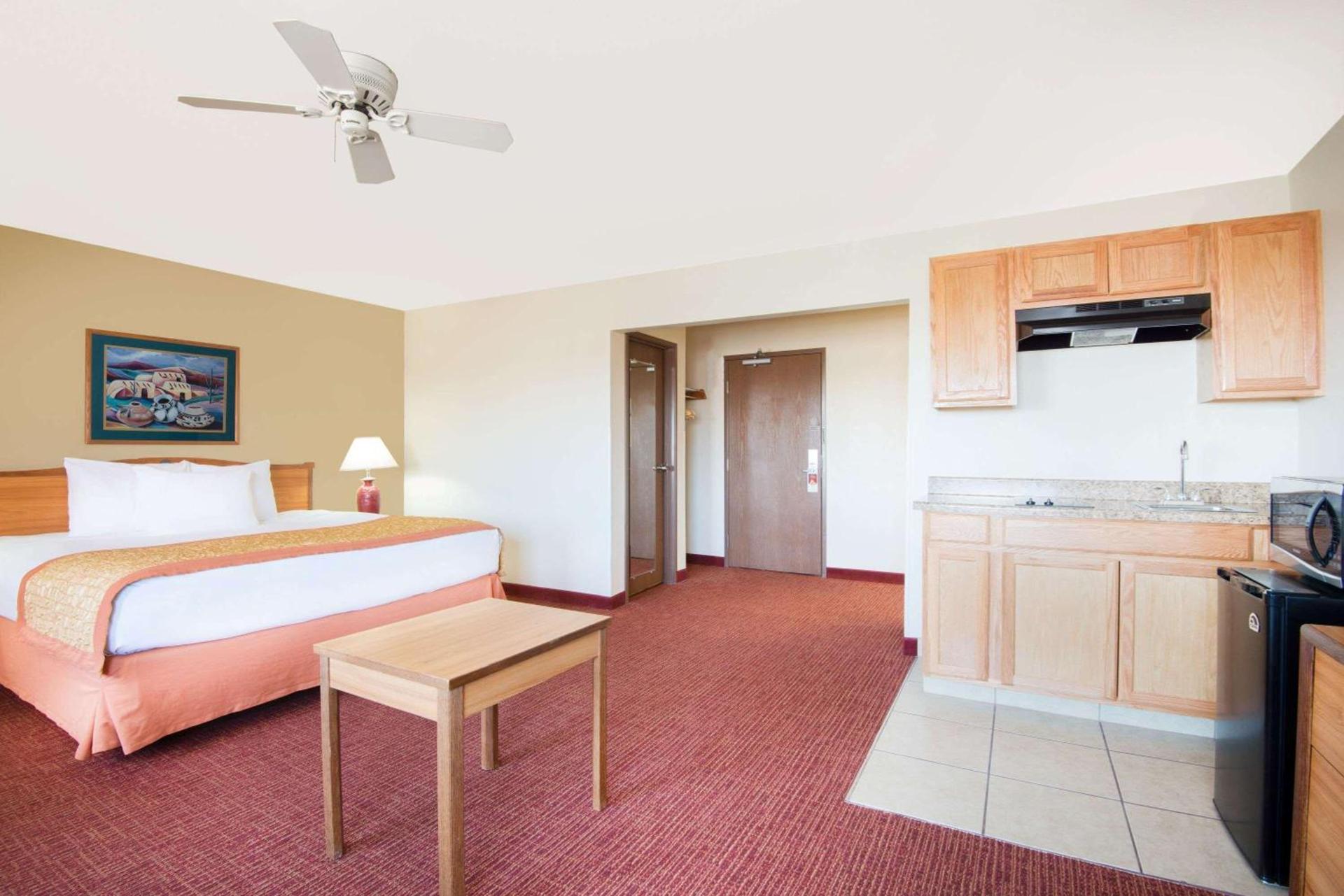 Hawthorn Suites by Wyndham Albuquerque photo 39