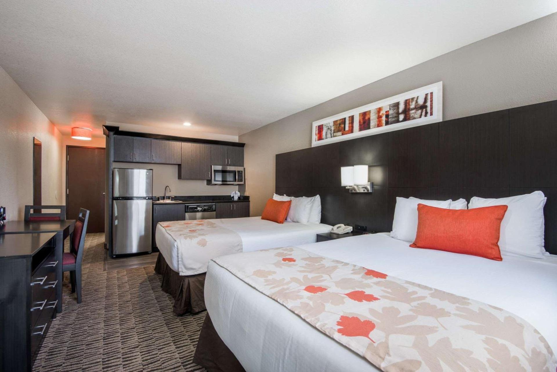 Hawthorn Suites Las Vegas photo 56