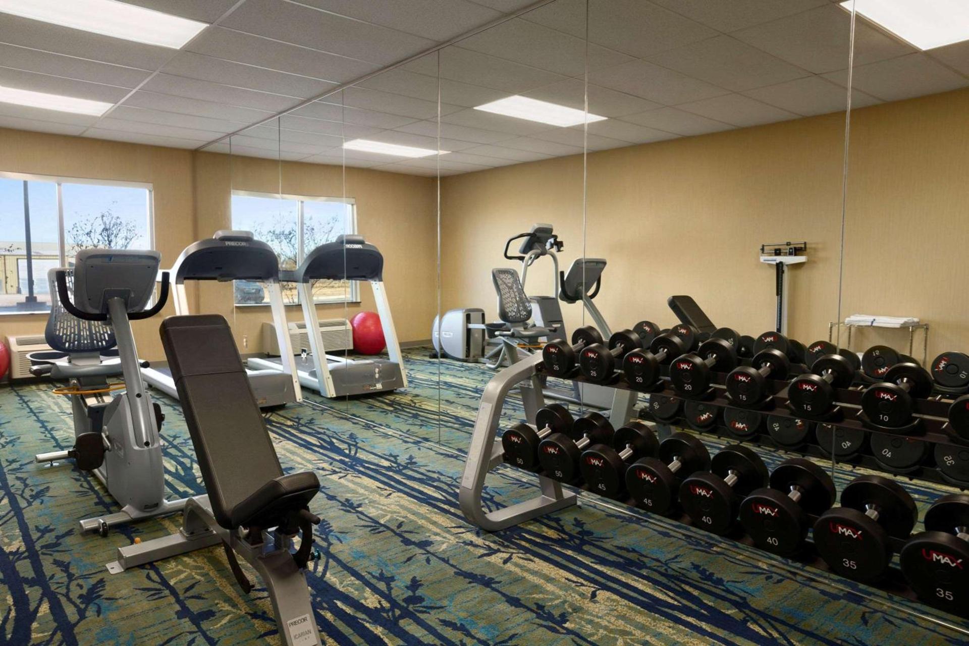 Wingate by Wyndham Seminole photo 8
