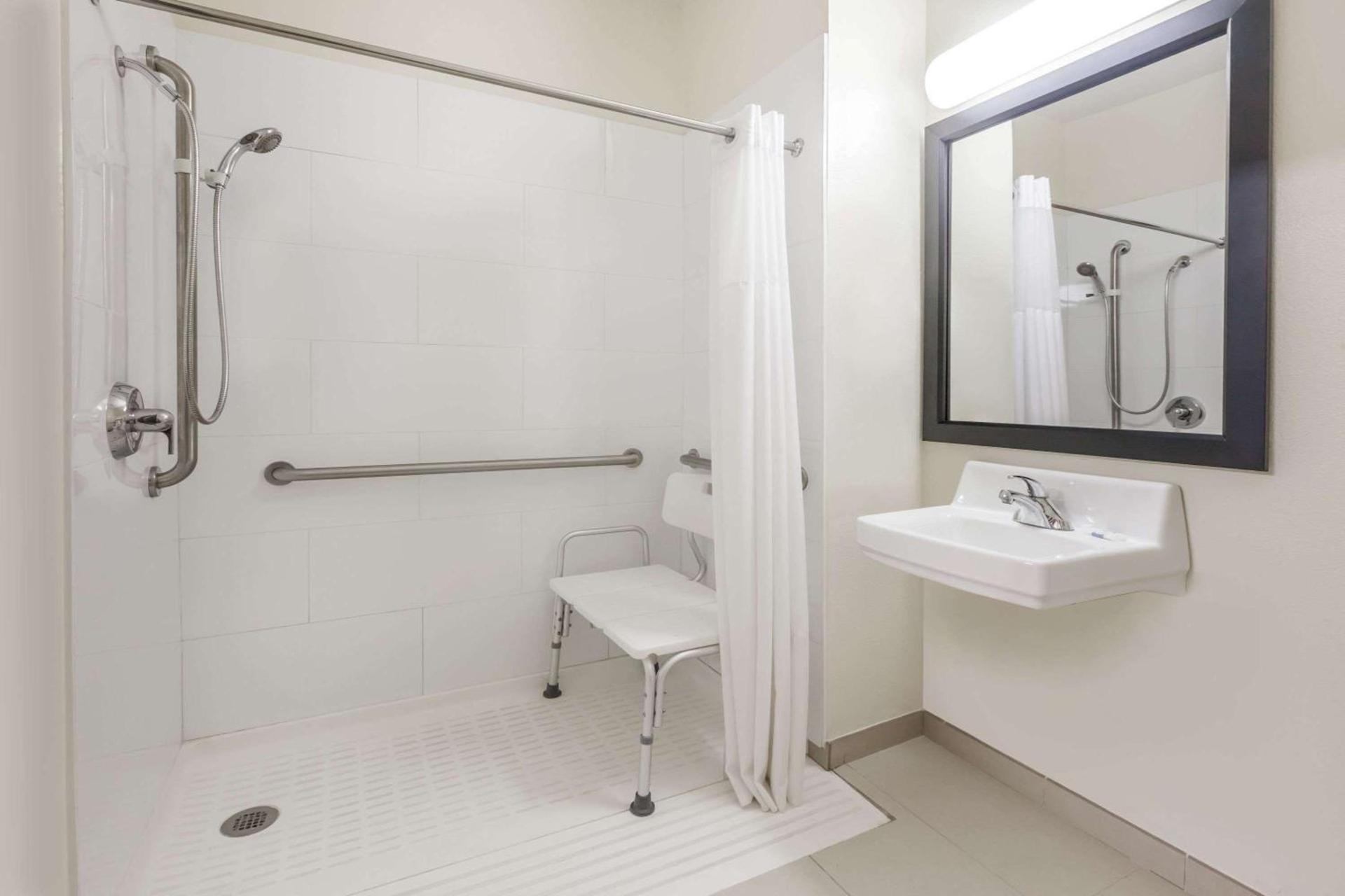 Hawthorn Suites Irving DFW South photo 41