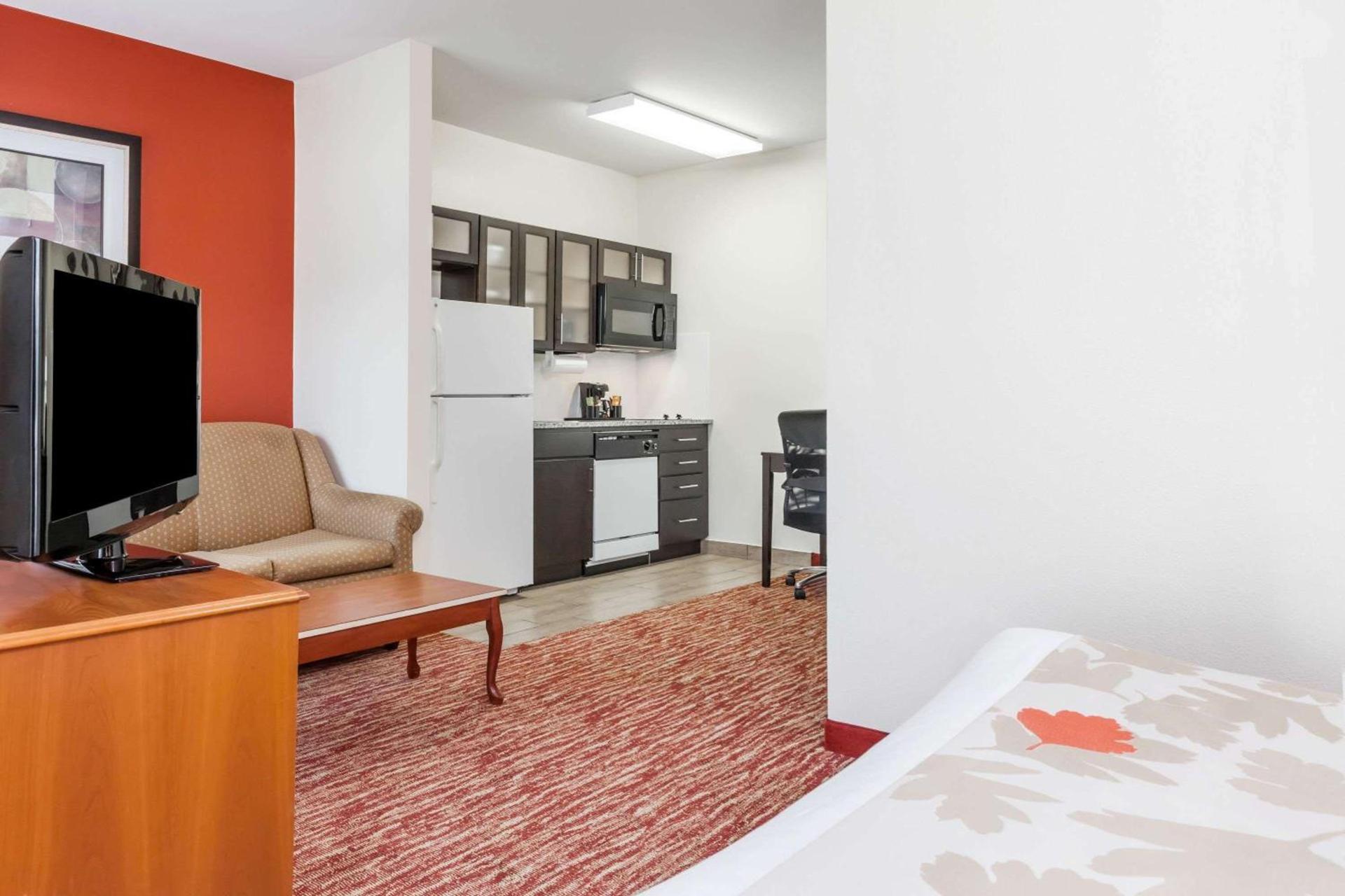 Hawthorn Suites Irving DFW South photo 42