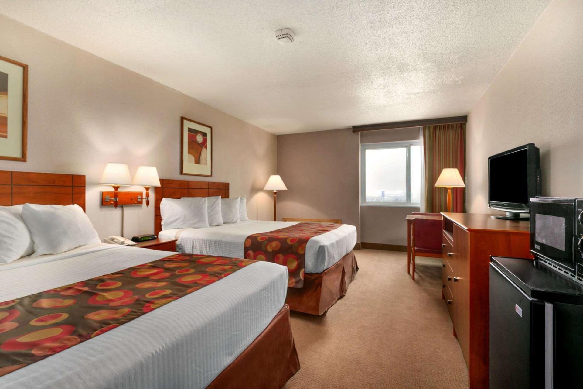Ramada by Wyndham Bismarck photo 13
