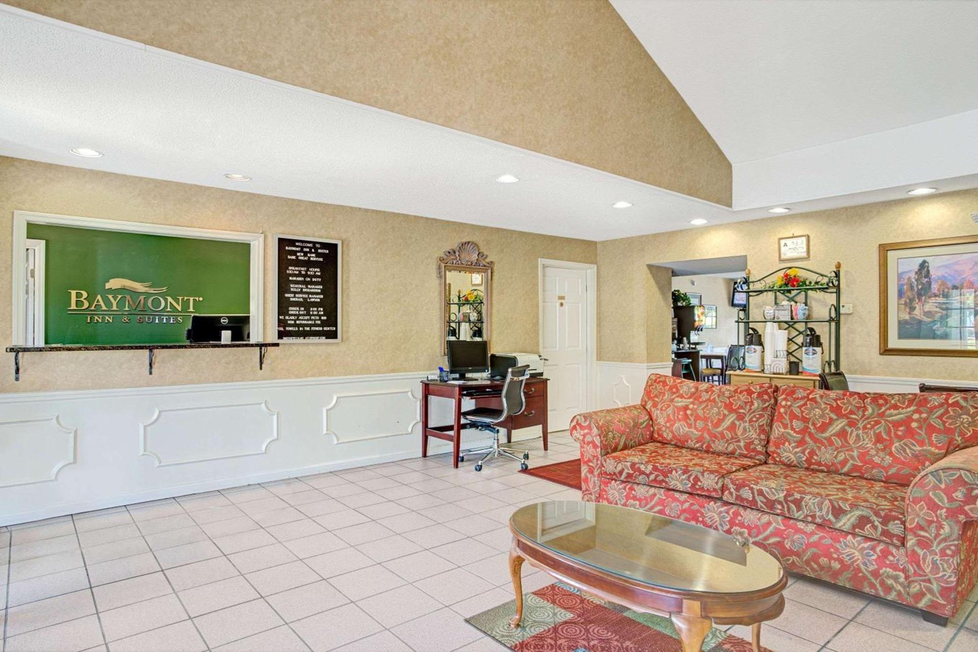 Baymont by Wyndham Smithfield photo 3