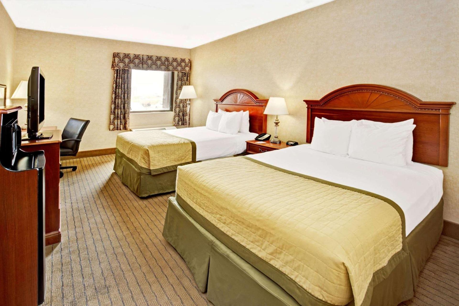 Baymont by Wyndham Indianapolis West photo 6