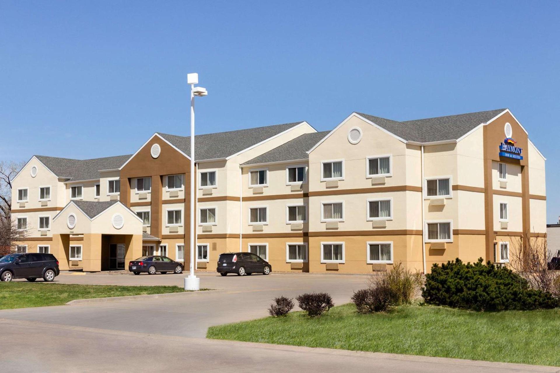 Baymont by Wyndham Salina — hotel in Salina