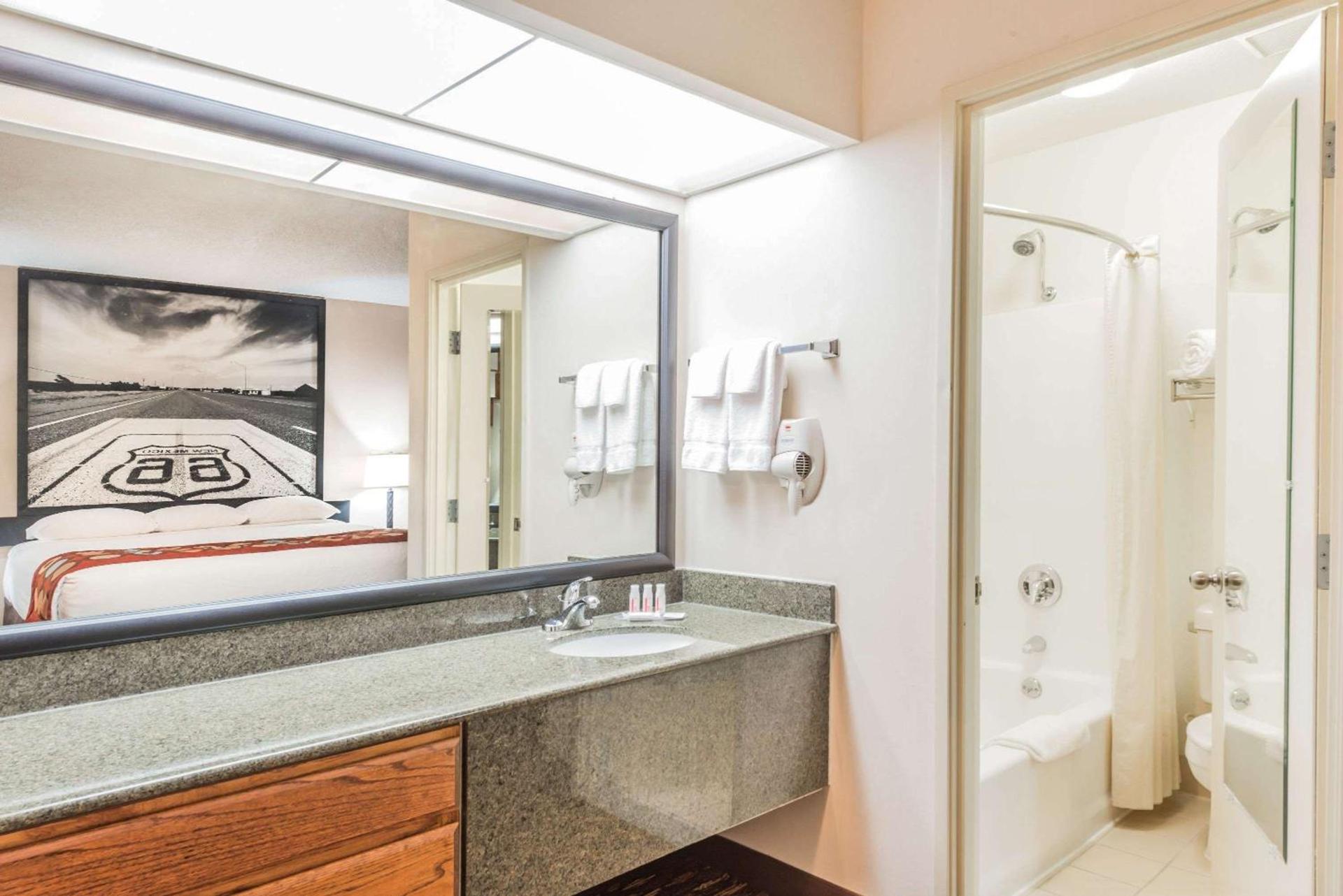 SureStay Plus by Best Western Cannon A.F.B. photo 8