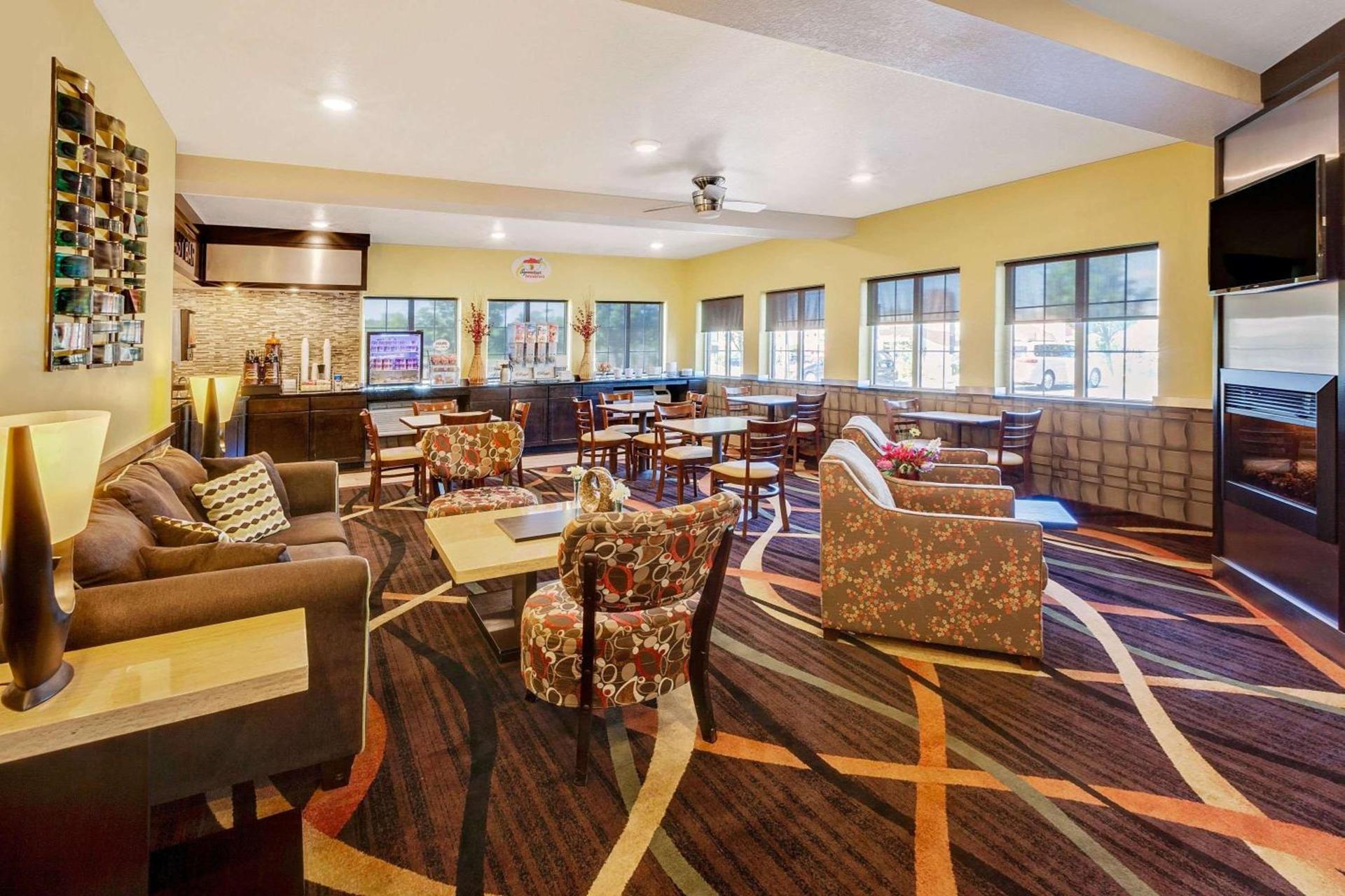 Super 8 by Wyndham Akron S/Green/Uniontown OH photo 28