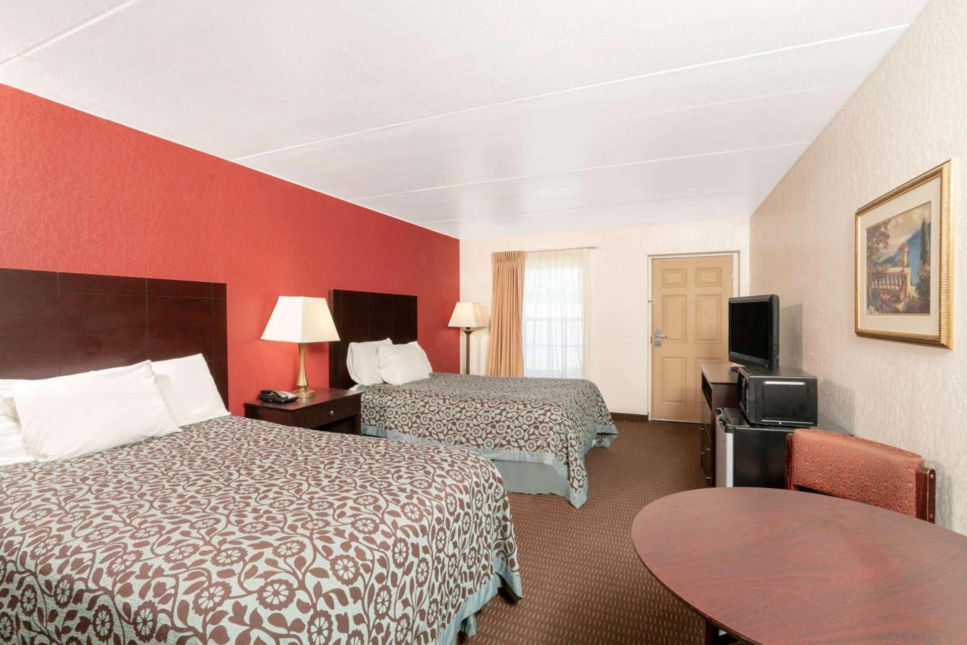 Days Inn by Wyndham Cave City photo 8