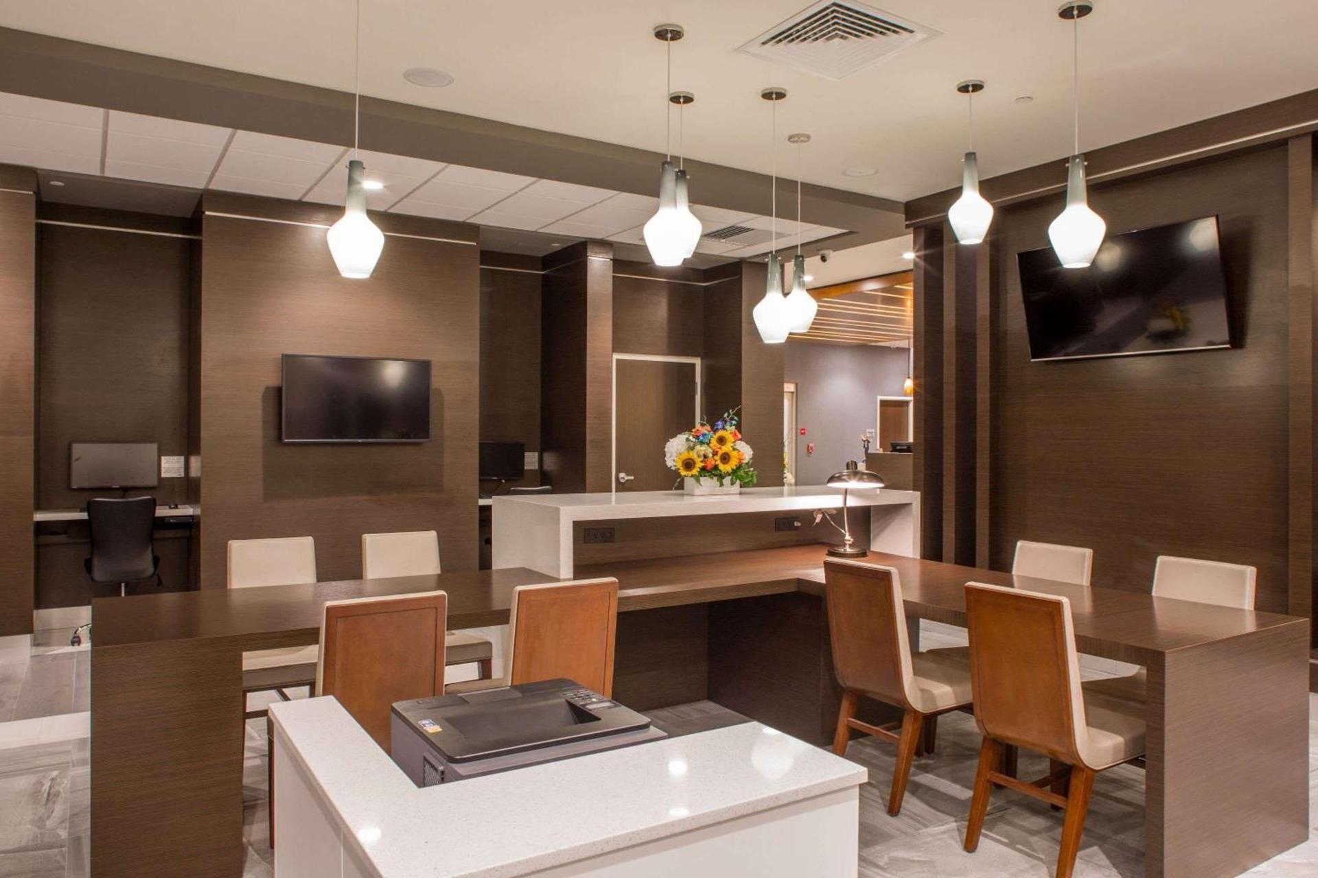 Wingate by Wyndham Miami Airport photo 44
