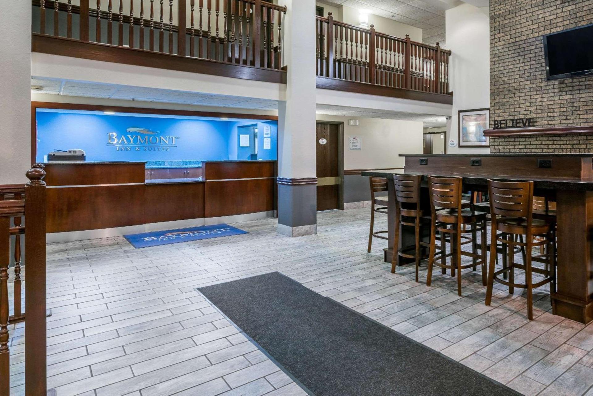 Baymont by Wyndham Bloomington MSP Airport photo 2