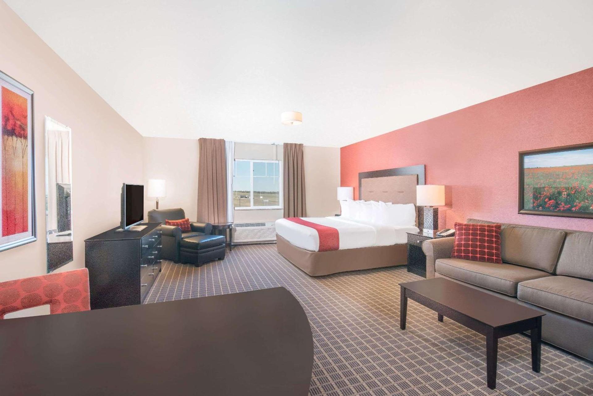 Hawthorn Extended Stay by Wyndham Dickinson photo 21