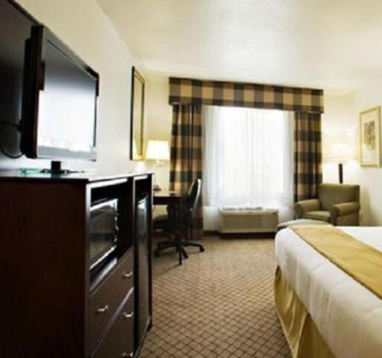 Holiday Inn Express & Suites Childress by IHG photo 5