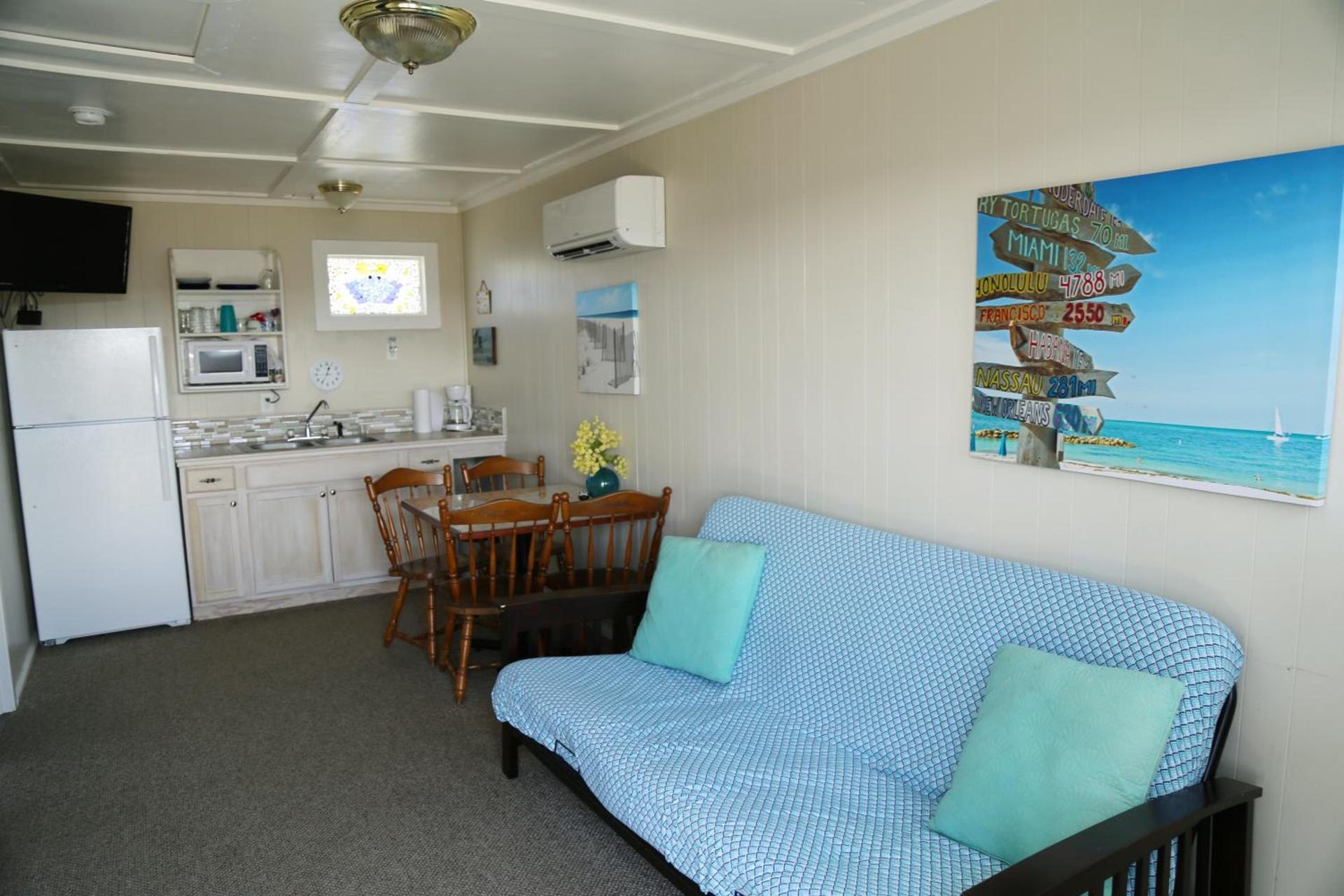 Blue Dolphin Inn and Cottages photo 13