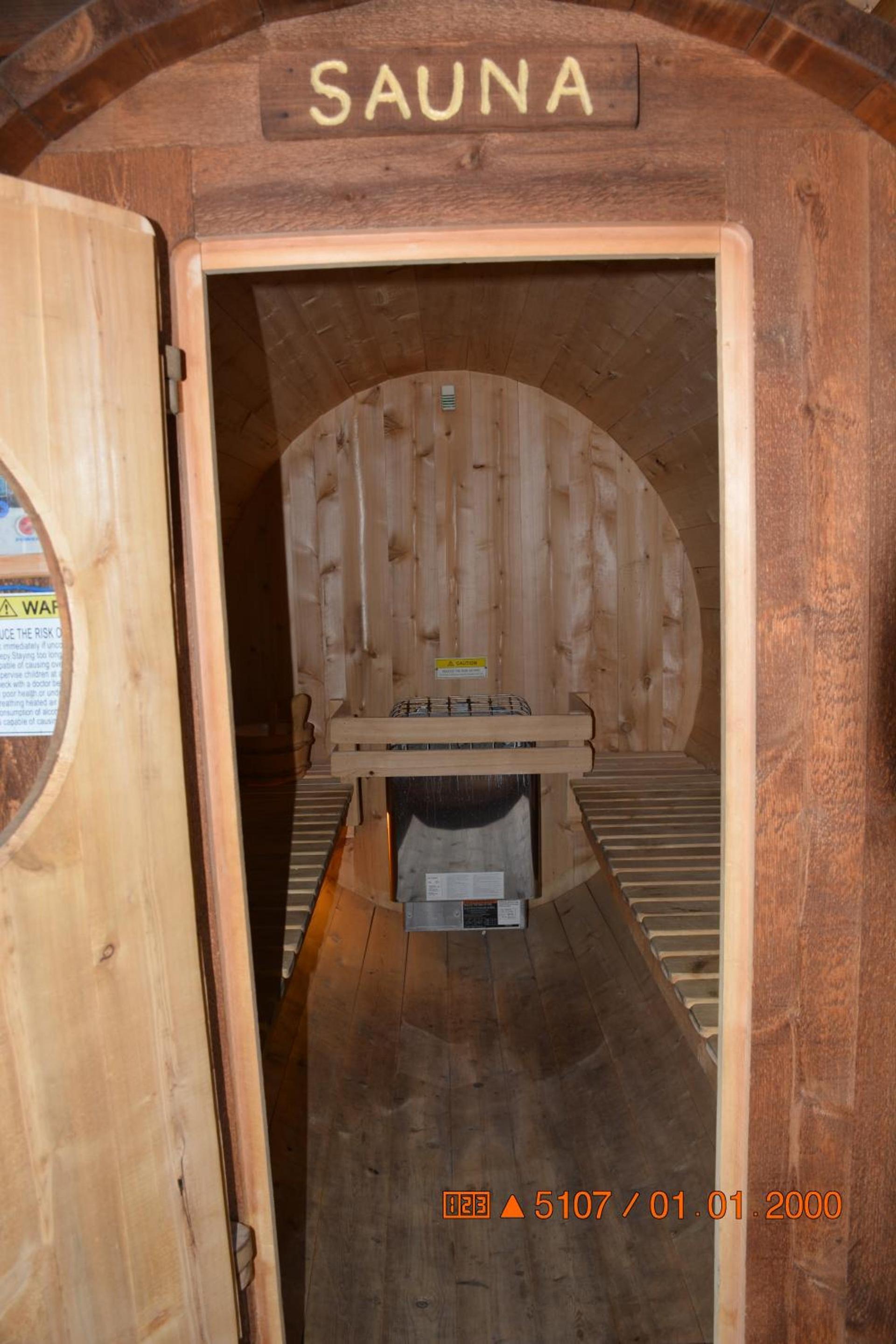 Sitzmark Chalet Inn photo 61