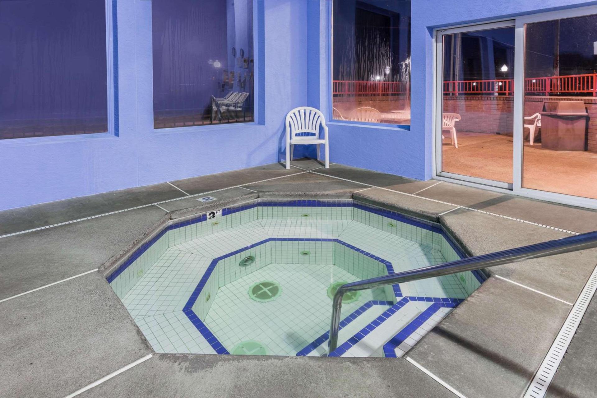 Super 8 by Wyndham Corvallis photo 19
