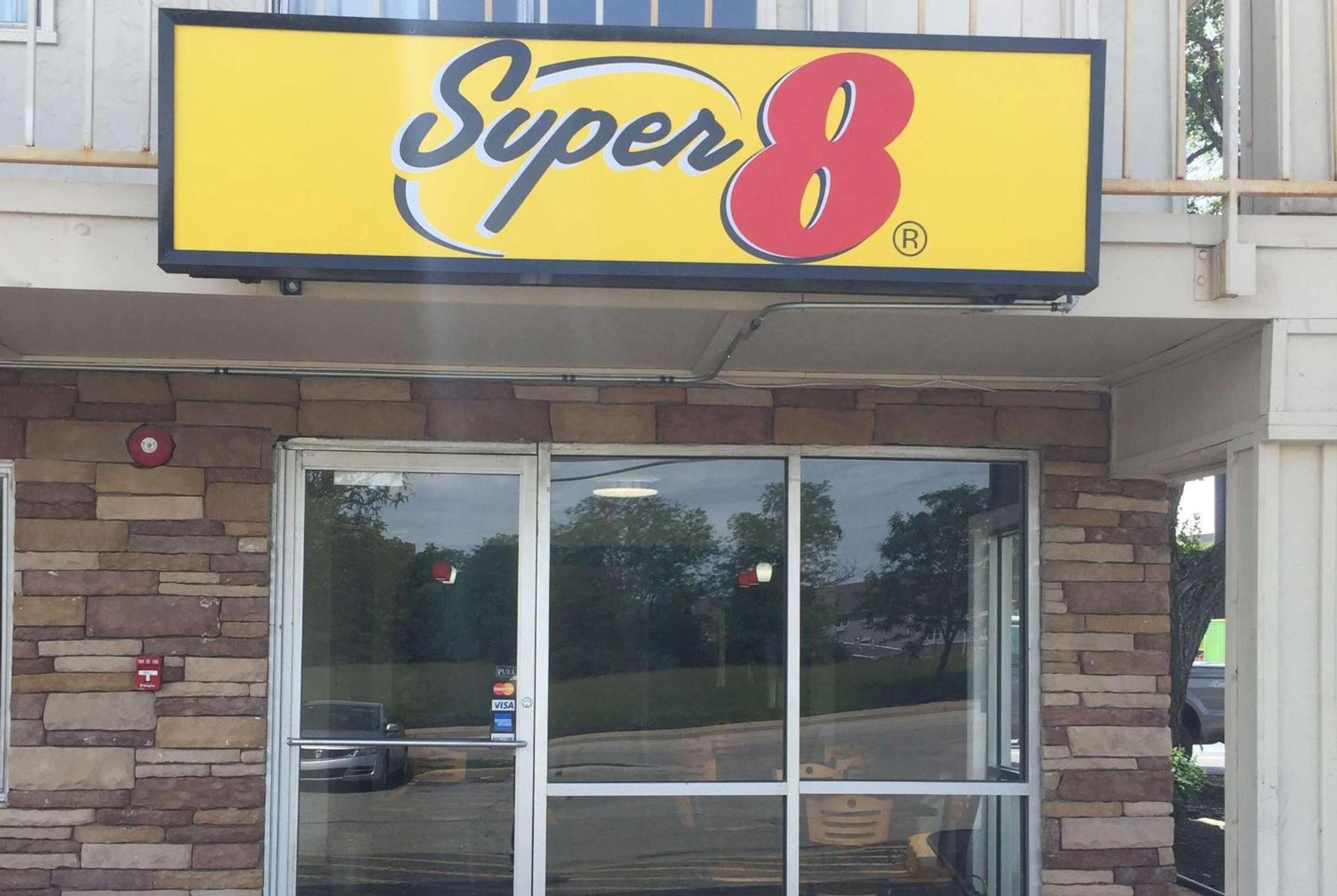 Super 8 by Wyndham Florence photo 28