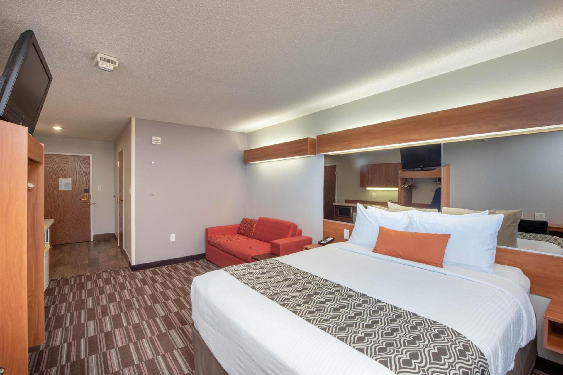 Microtel Inn & Suites by Wyndham Springfield photo 21