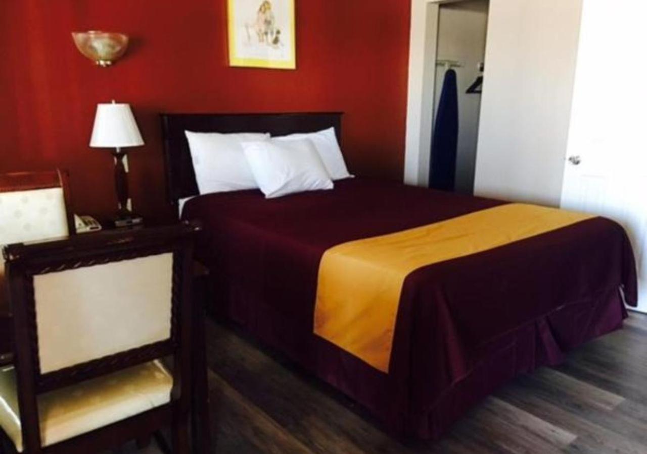 Americas Best Value Inn Ozona photo 24