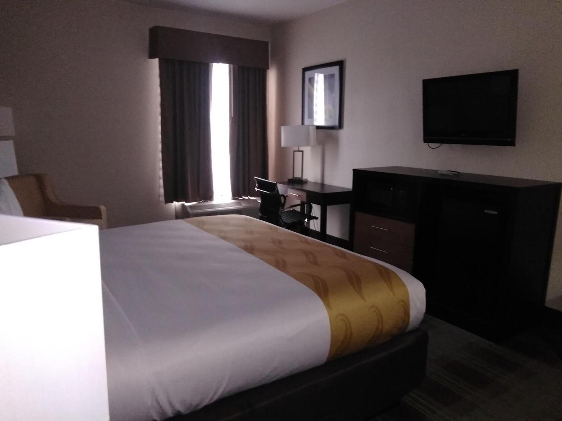 Quality Inn & Suites Mount Vernon photo 21