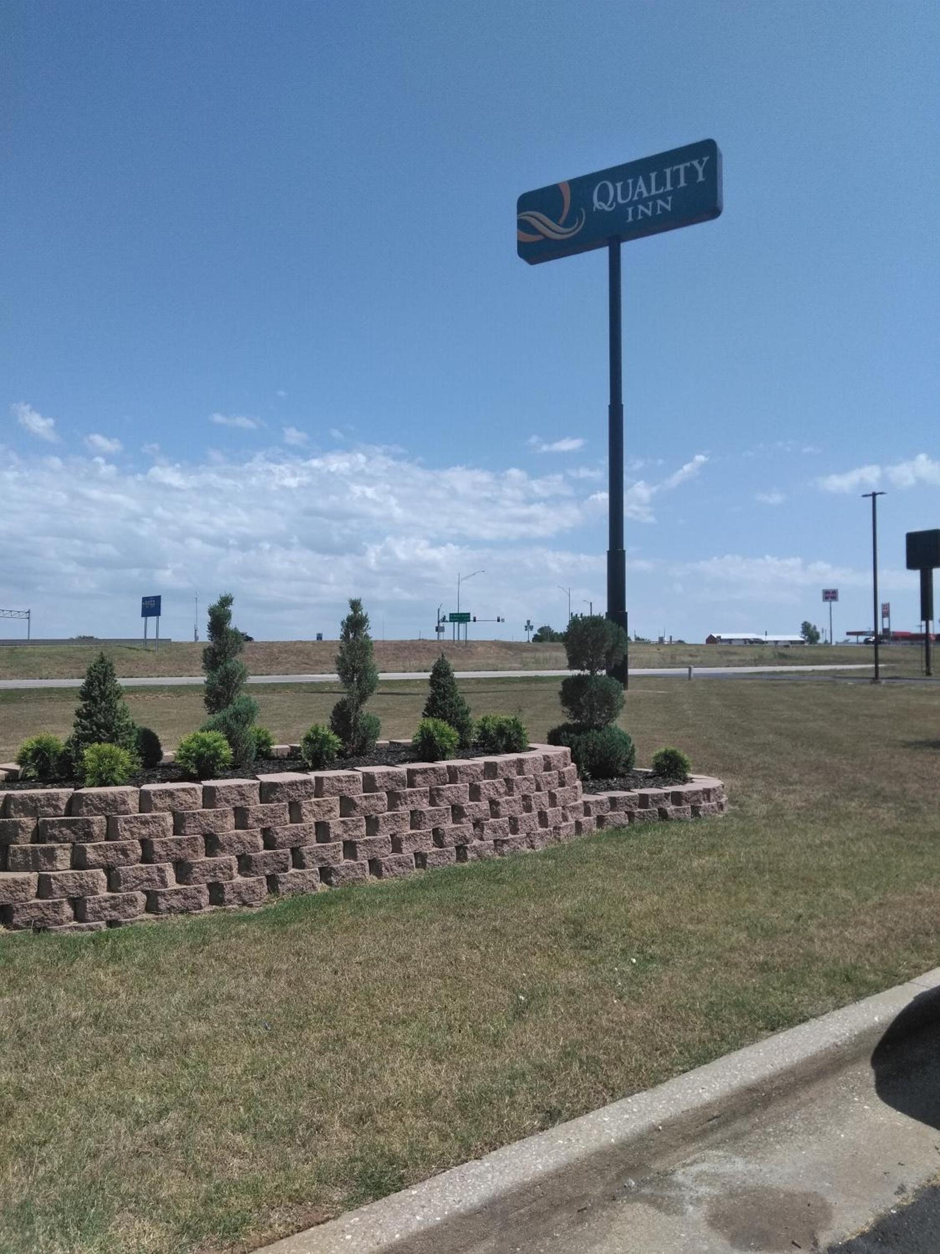 Quality Inn & Suites Mount Vernon photo 5