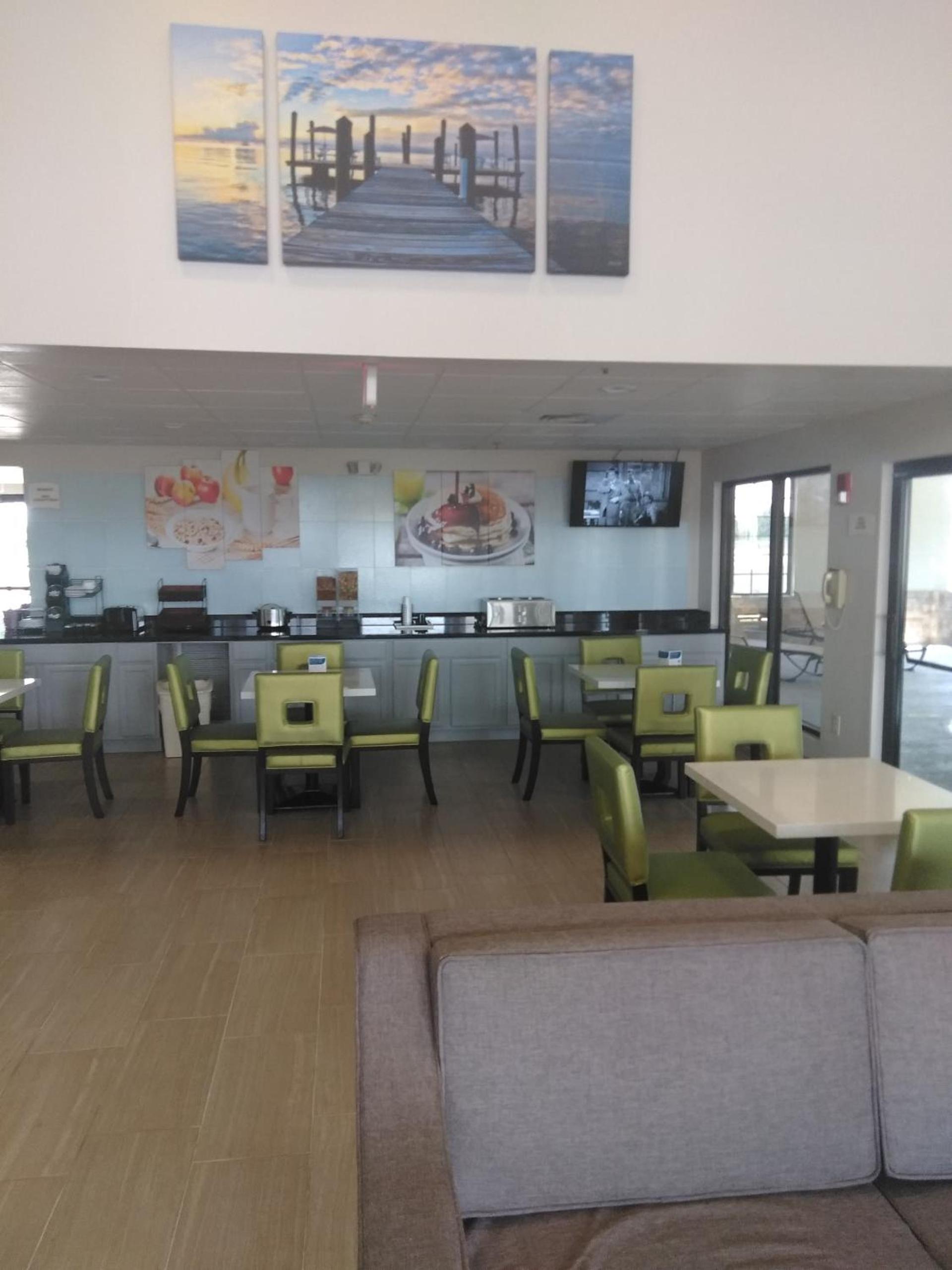 Quality Inn & Suites Mount Vernon photo 6