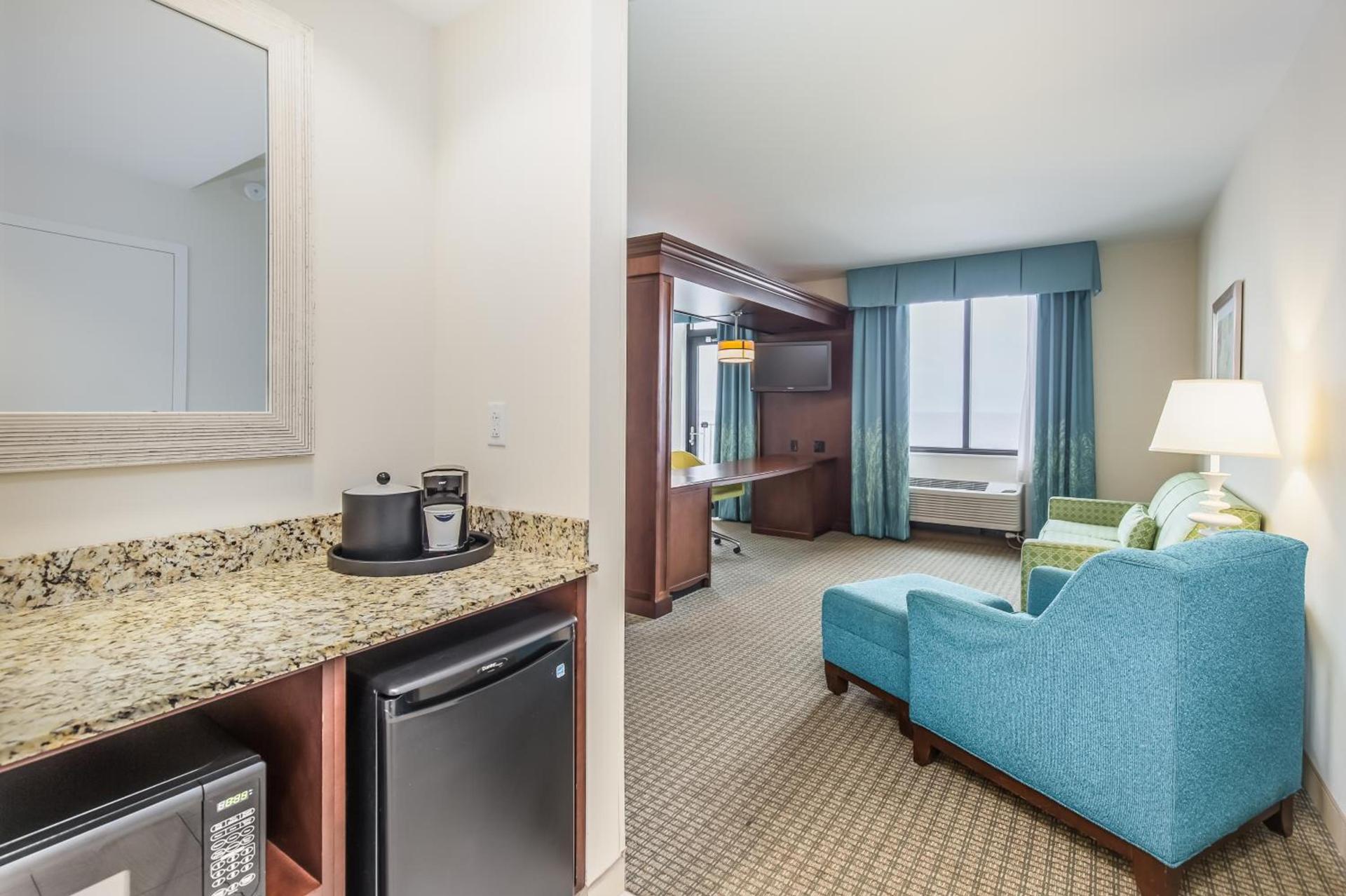 Hampton Inn & Suites - Orange Beach photo 92