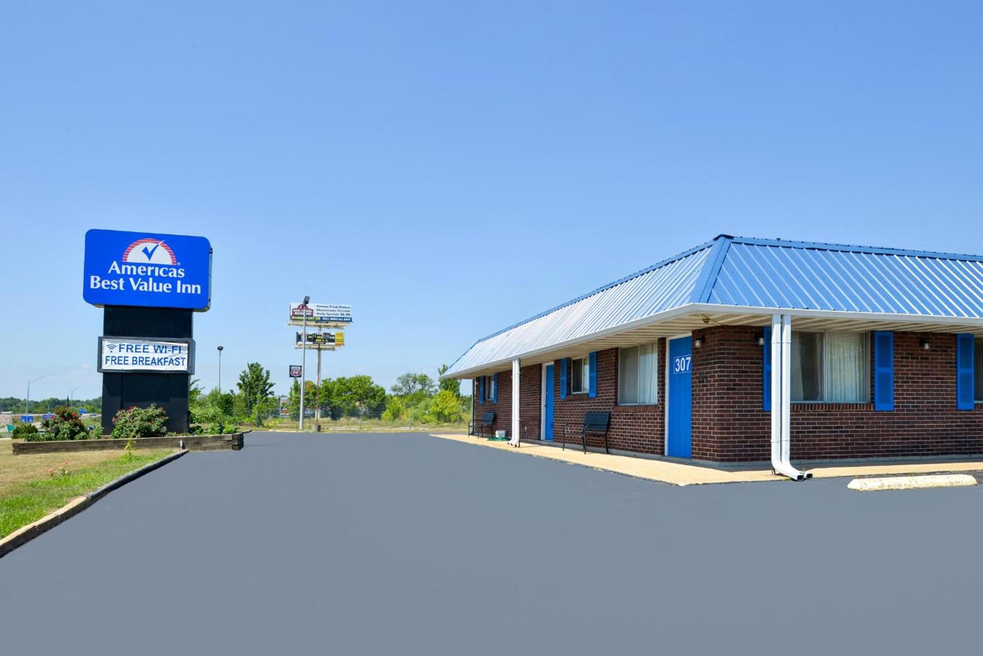 Americas Best Value Inn Sullivan — hotel in Sullivan