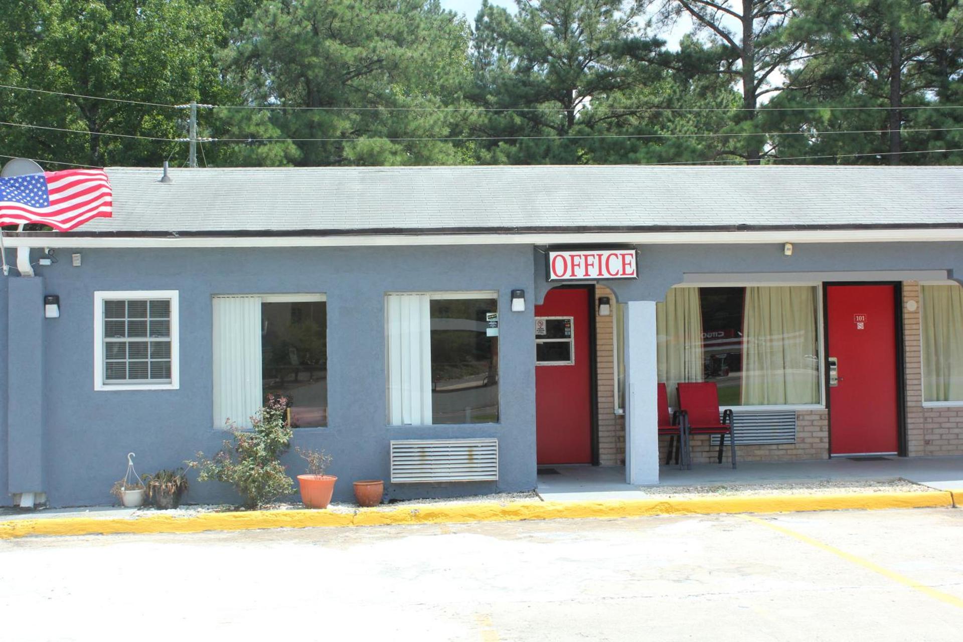 Roadway Inn Troy photo 3