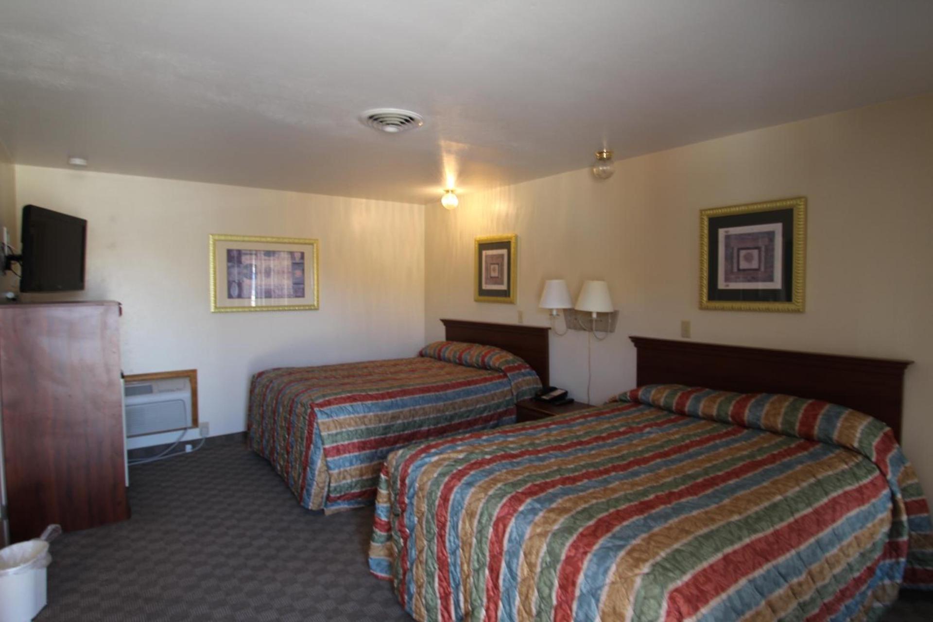 Trails End Motel Sheridan photo 16