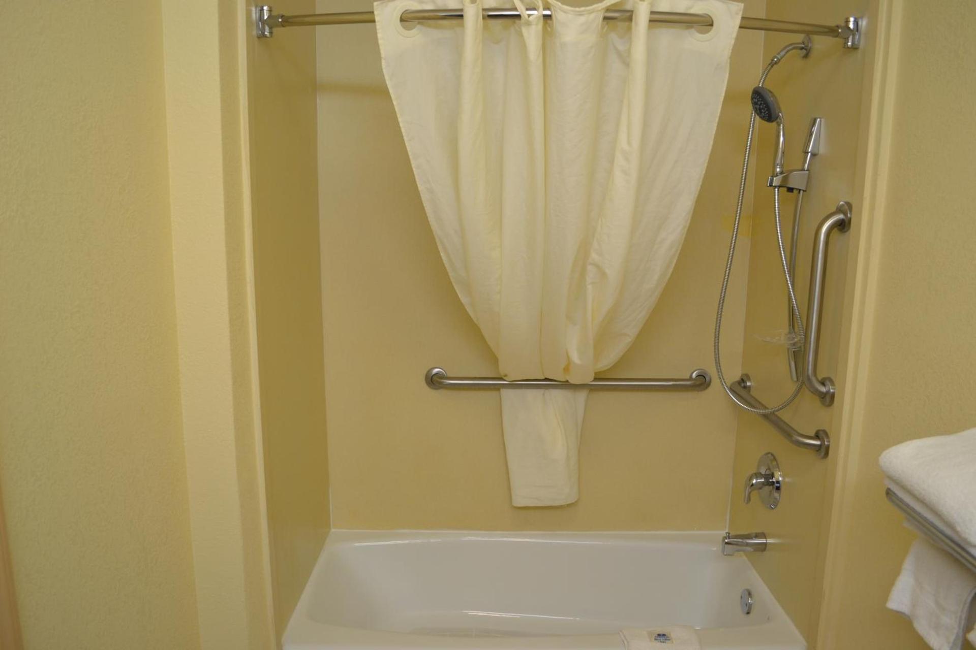 Red Carpet Inn Newark - Irvington NJ photo 16