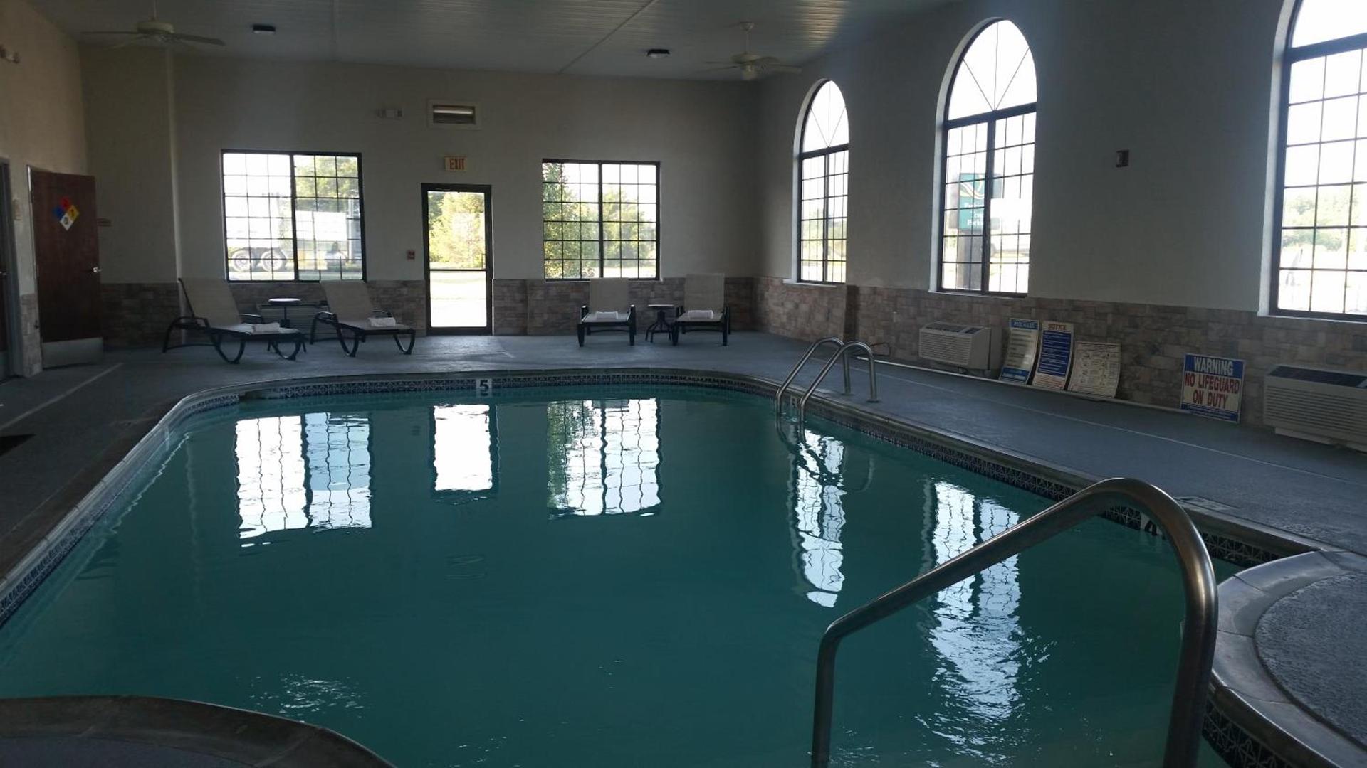 Quality Inn & Suites Mount Vernon photo 54