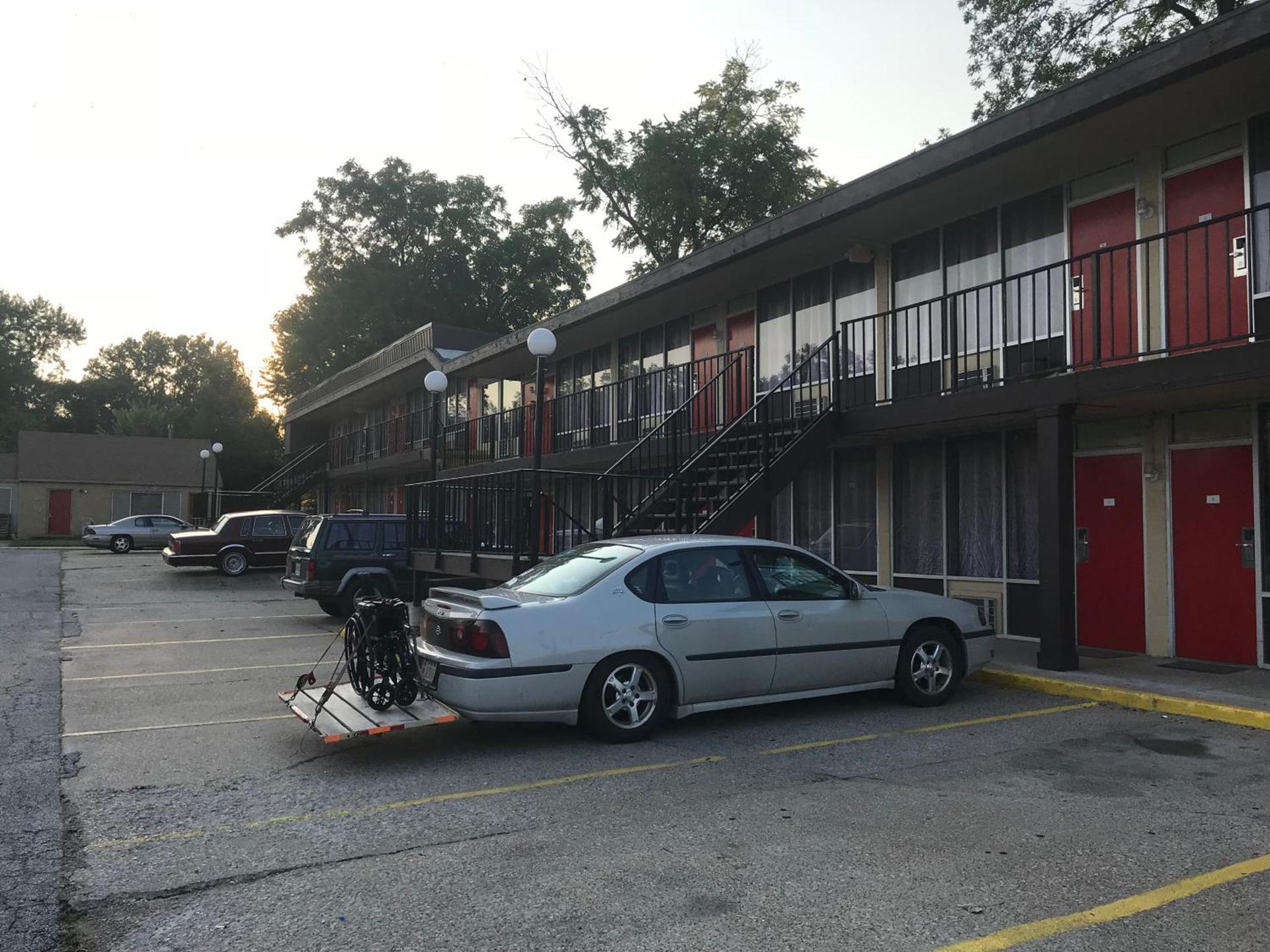 Budget Host Village Inn photo 8