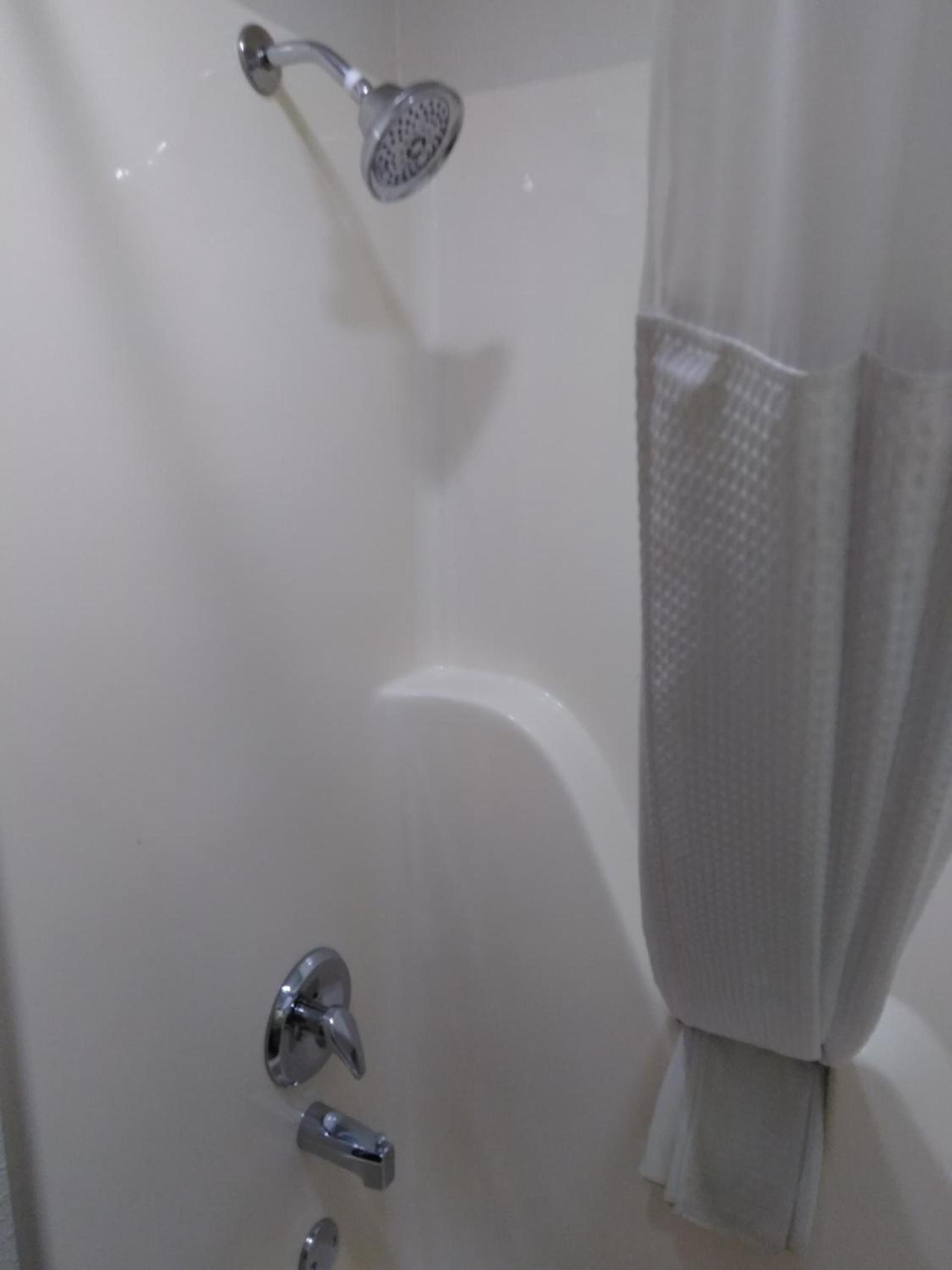 Quality Inn & Suites Mount Vernon photo 53