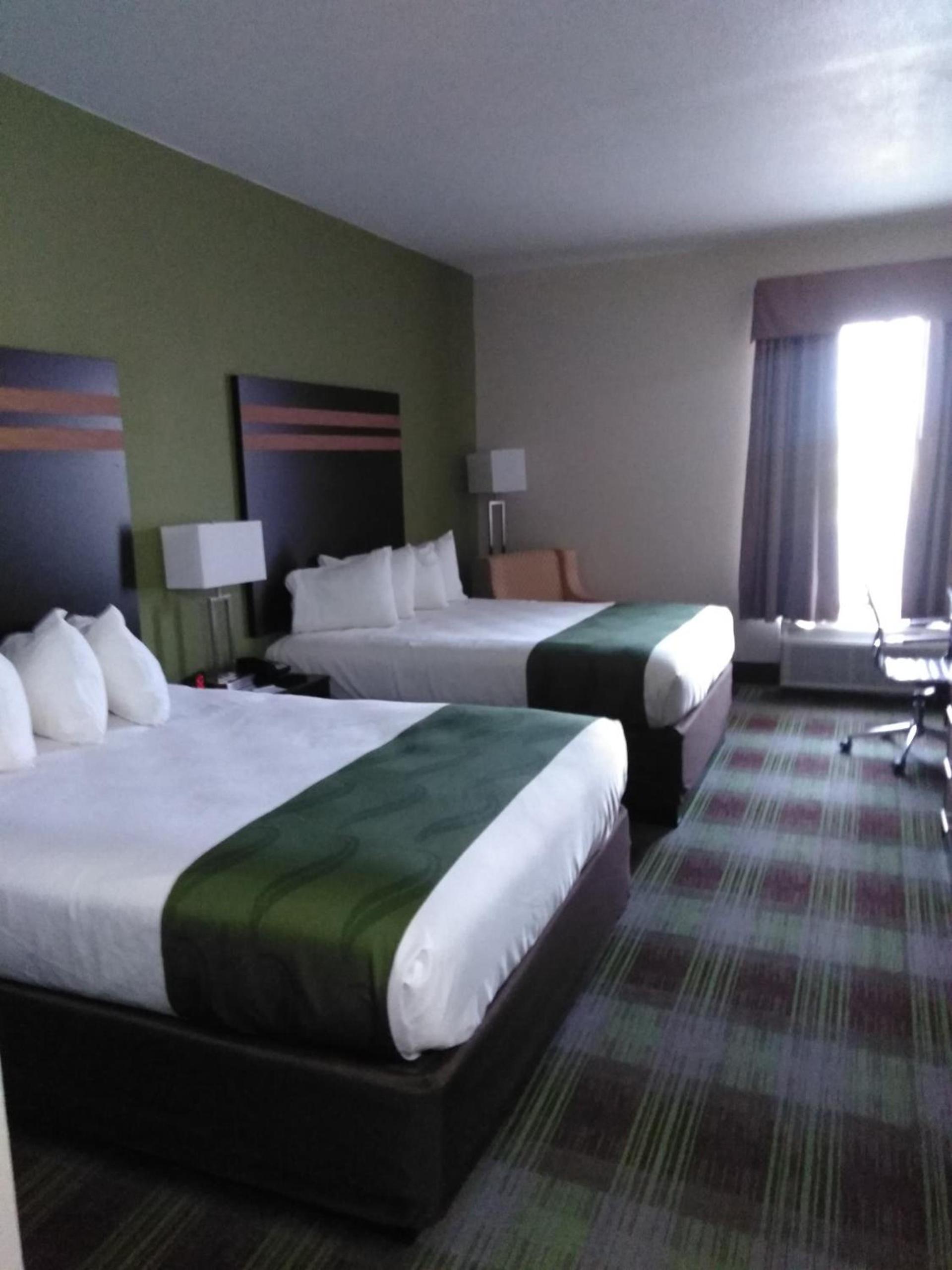 Quality Inn & Suites Mount Vernon photo 39
