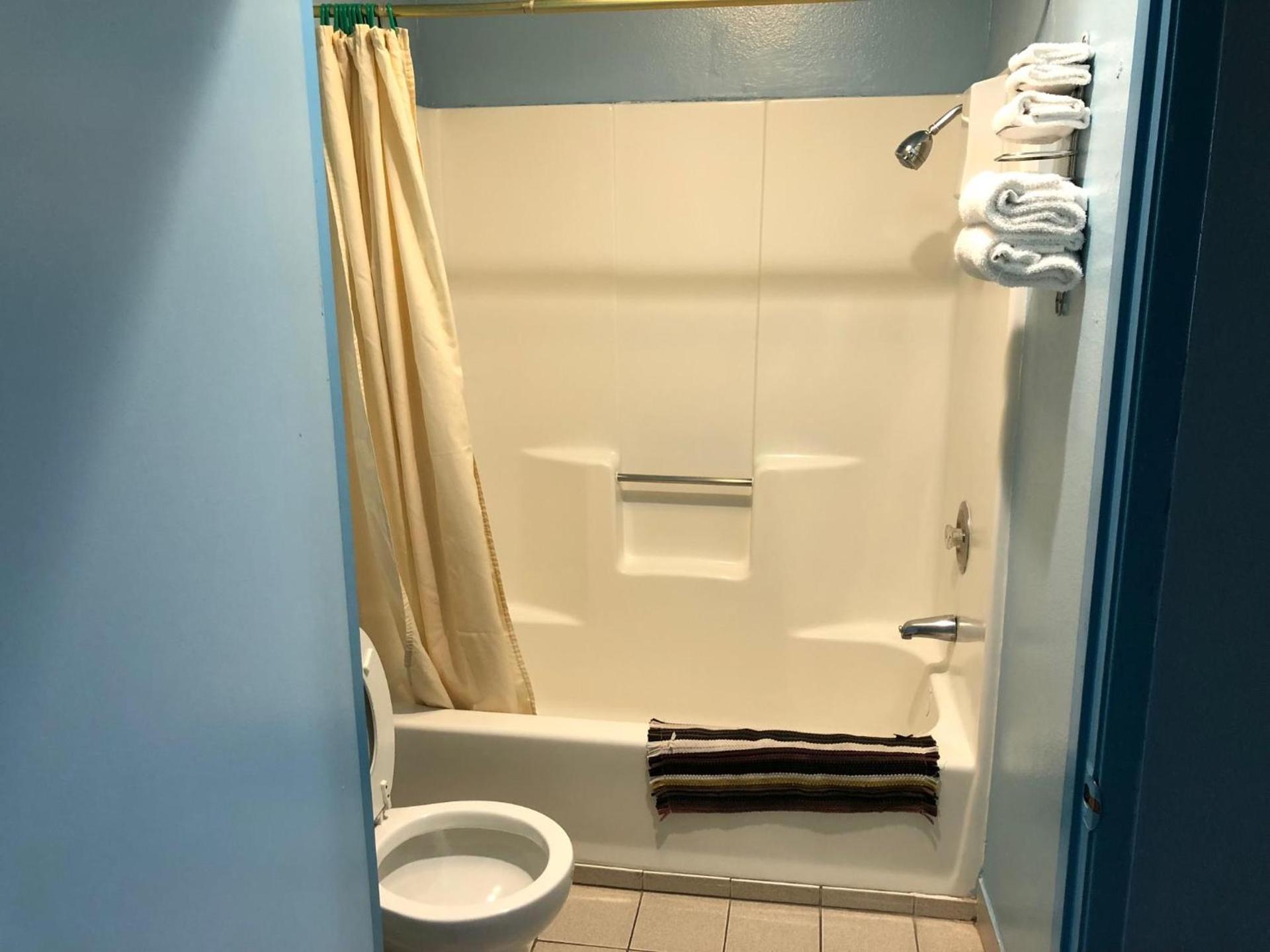Chester Inn Motel photo 14