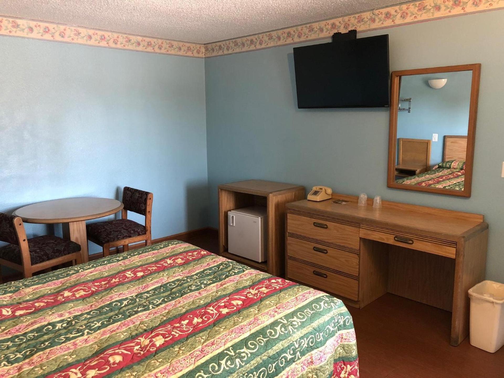 Chester Inn Motel photo 12