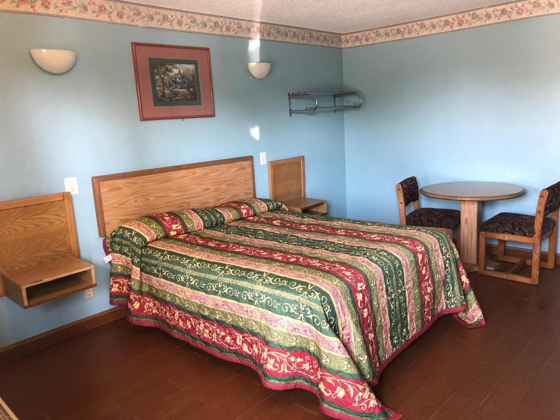 Chester Inn Motel photo 13