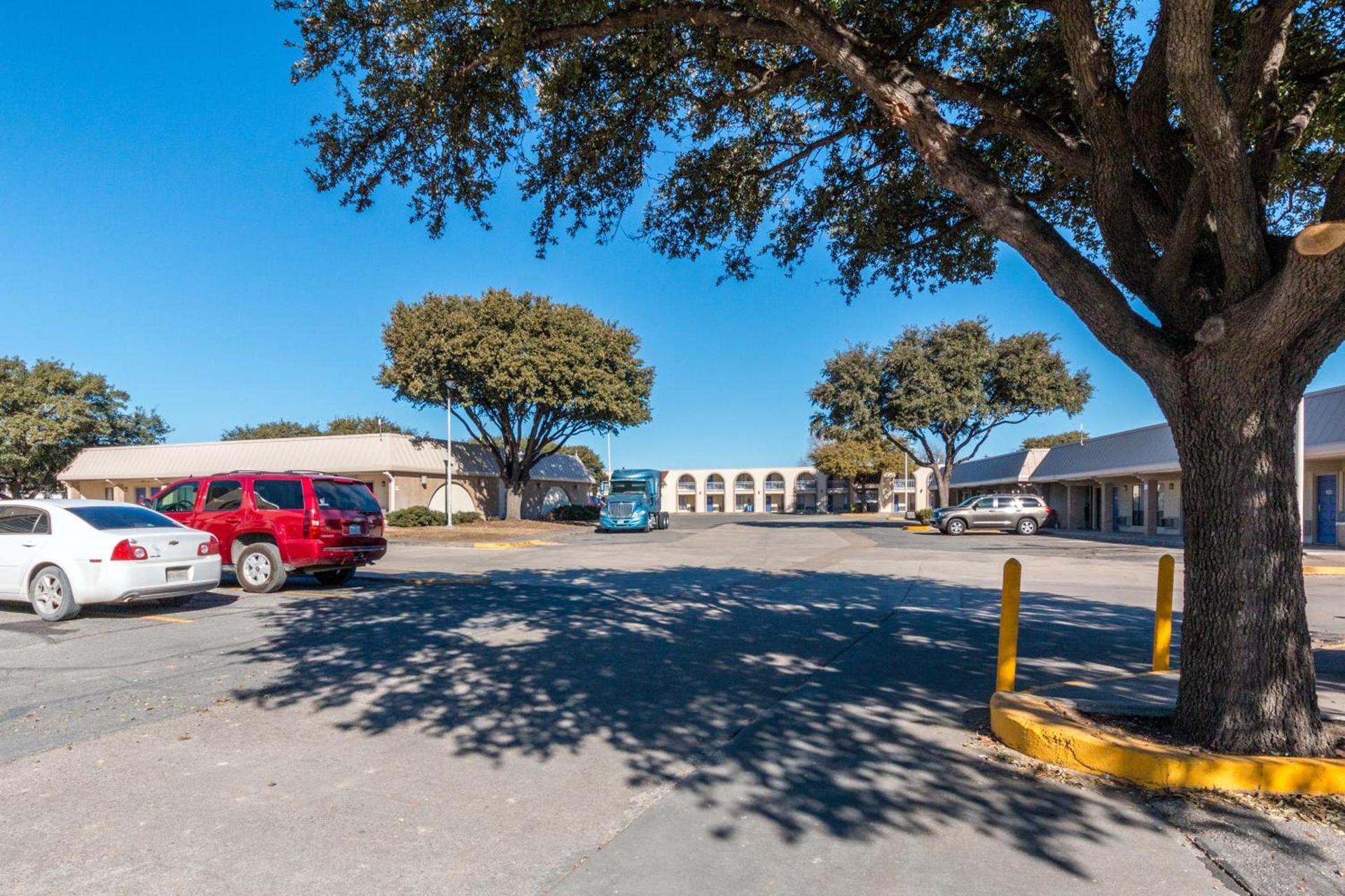 Econo Lodge Sonora photo 2