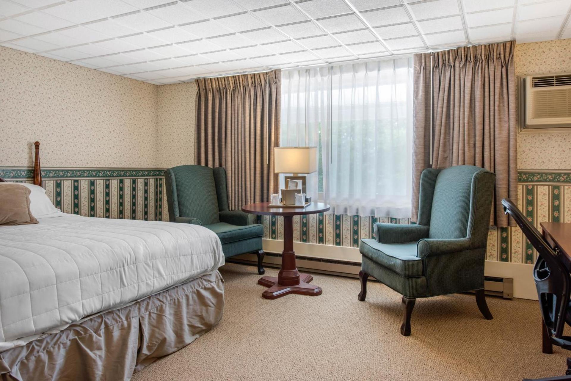 Coachman Inn photo 18