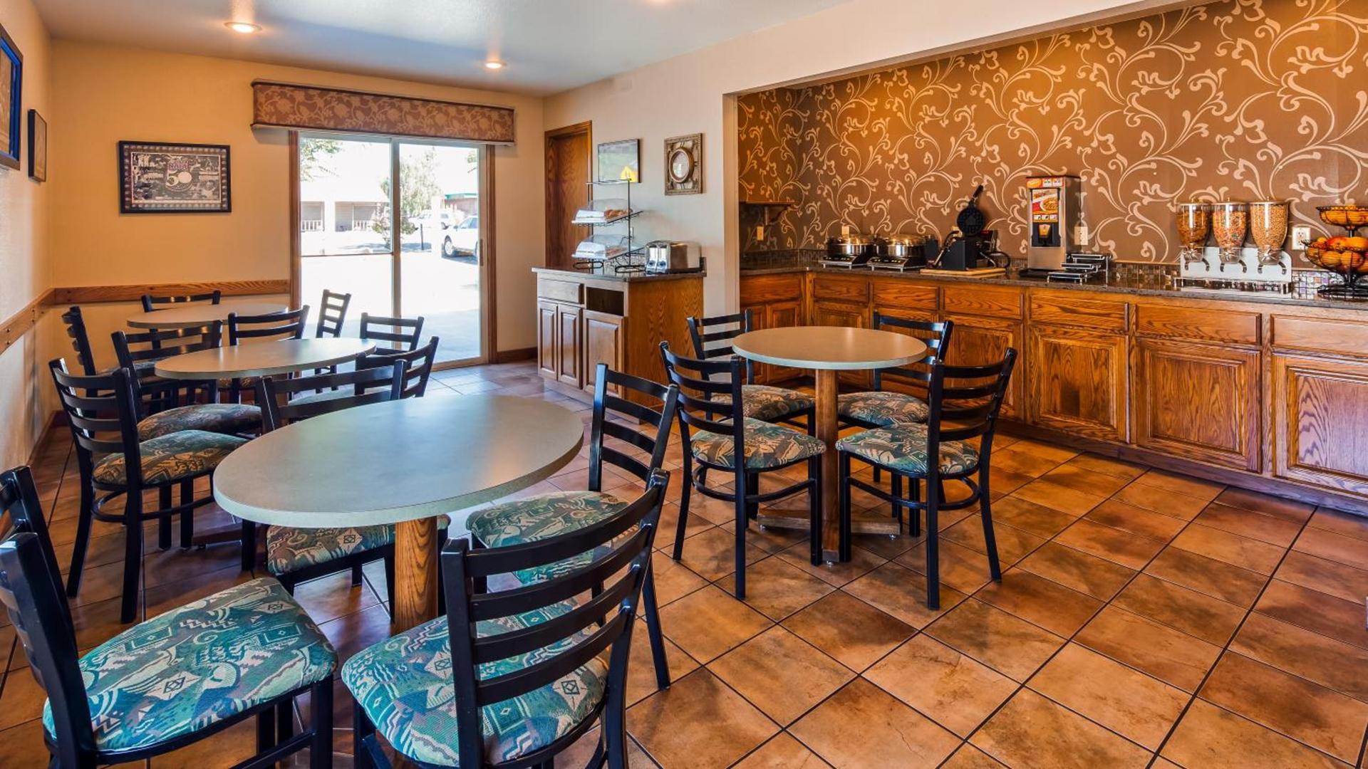 RiverTree Inn & Suites photo 18
