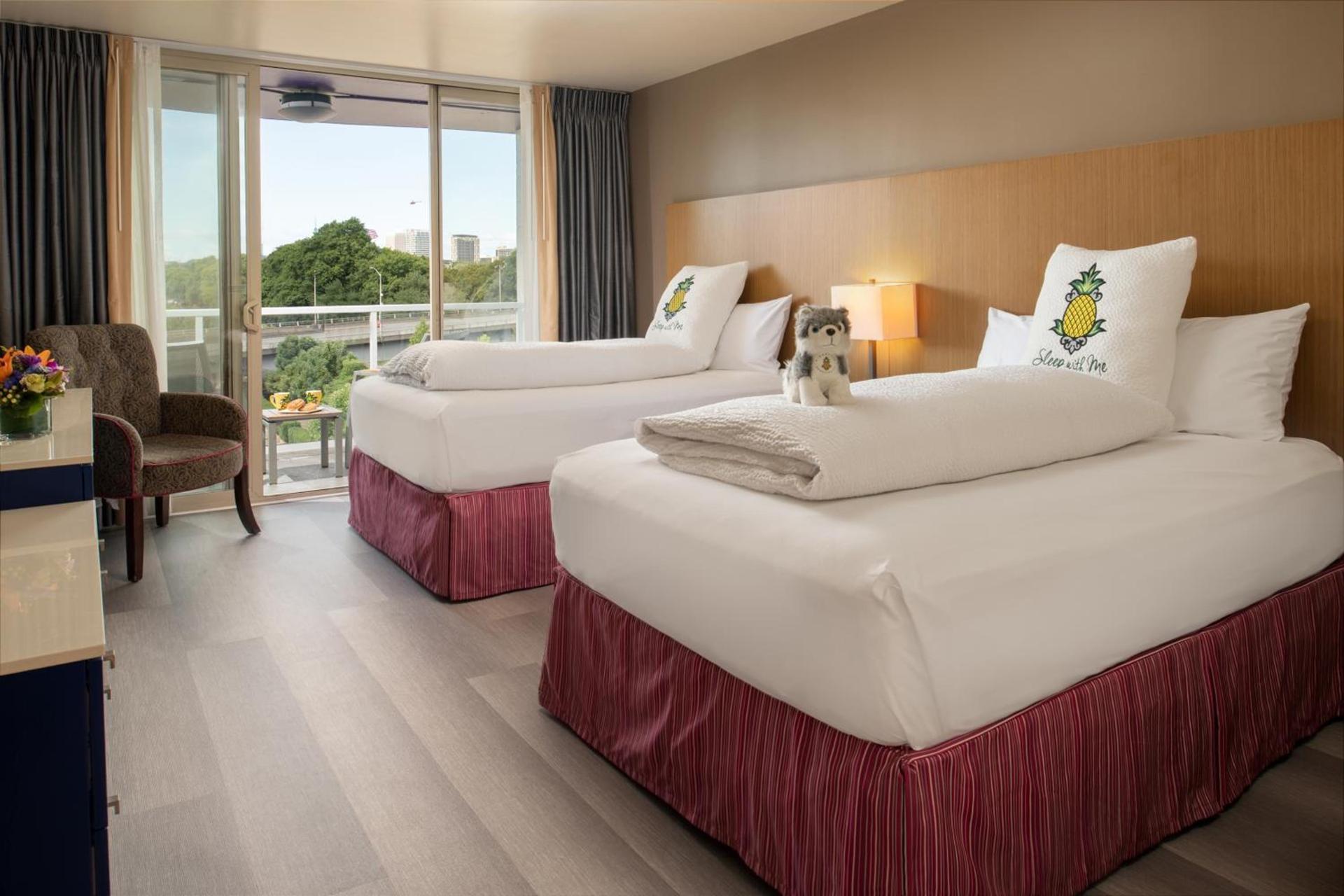 Staypineapple, Hotel Rose, Downtown Portland photo 43