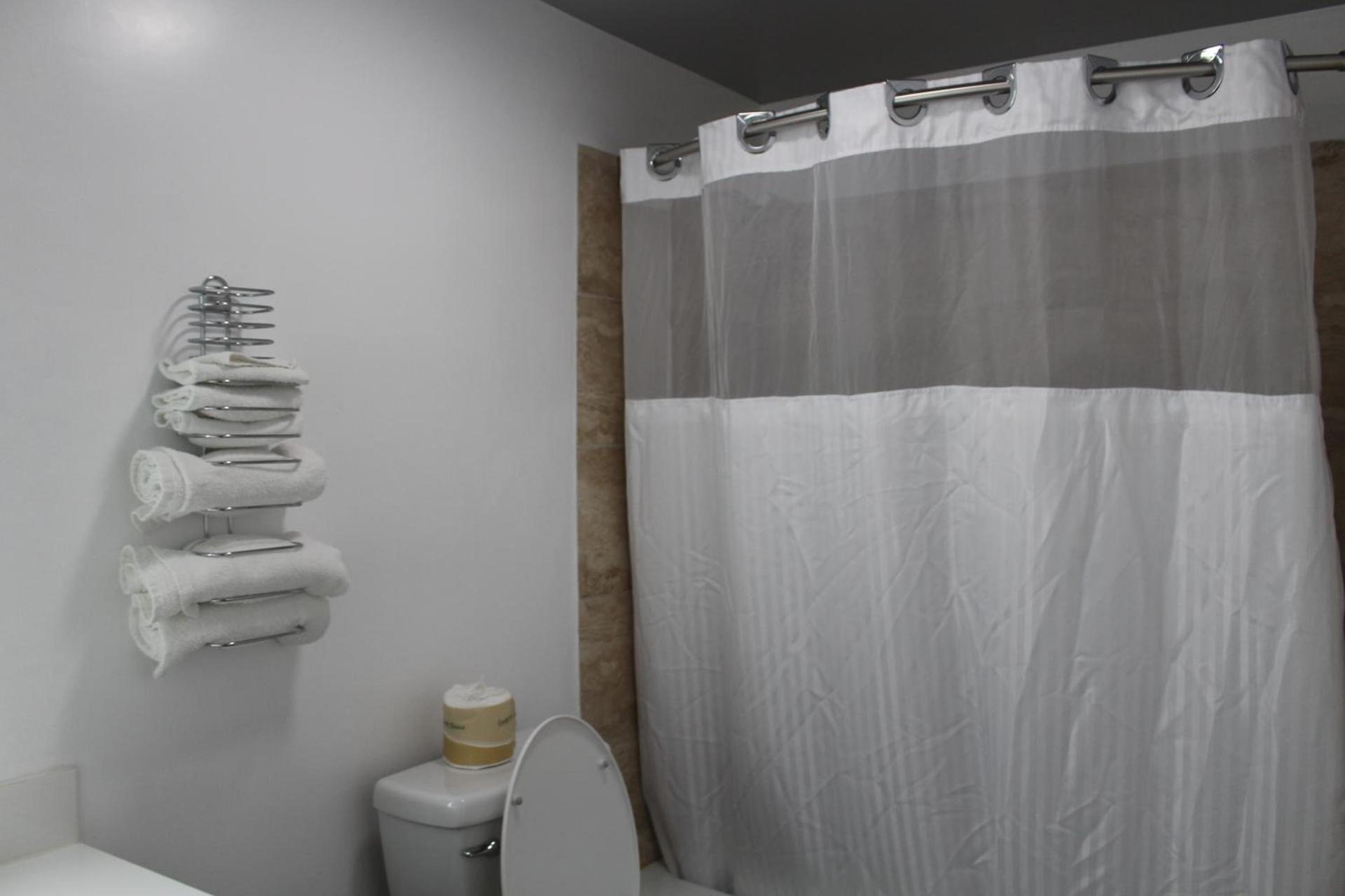 ERTH INN by AGA Los Angeles photo 19