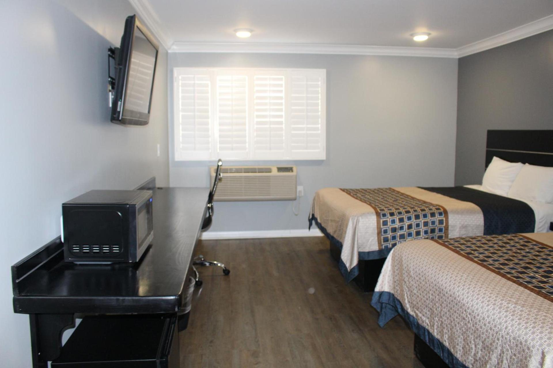 ERTH INN by AGA Los Angeles photo 2
