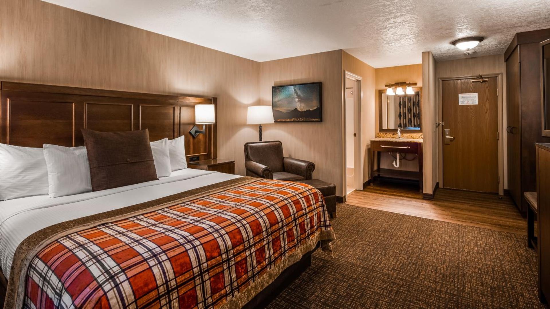 Best Western Plus Flathead Lake Inn and Suites photo 41